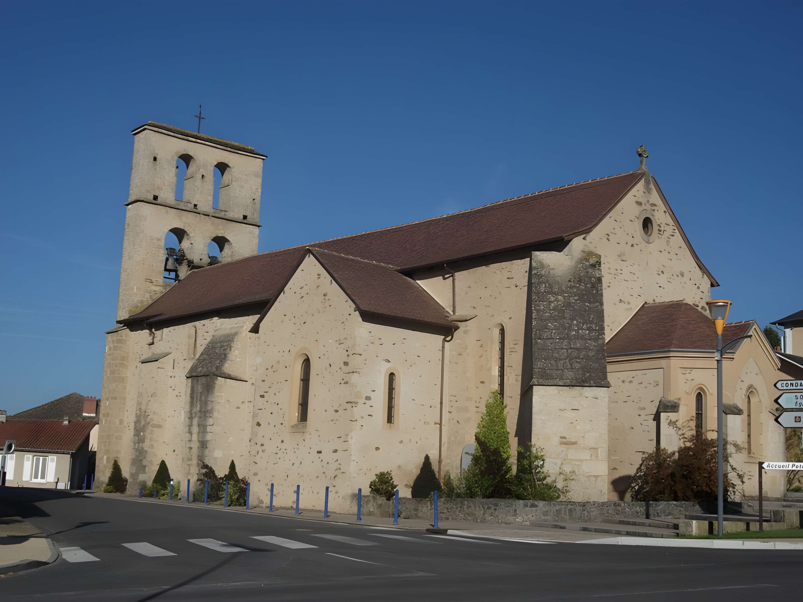 Église Saint-Saturnin du Vigen