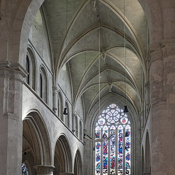 Photo de Église Saint-Sauveur de Beaumont-en-Auge