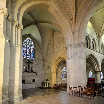 Église Saint-Sauveur de Beaumont-en-Auge