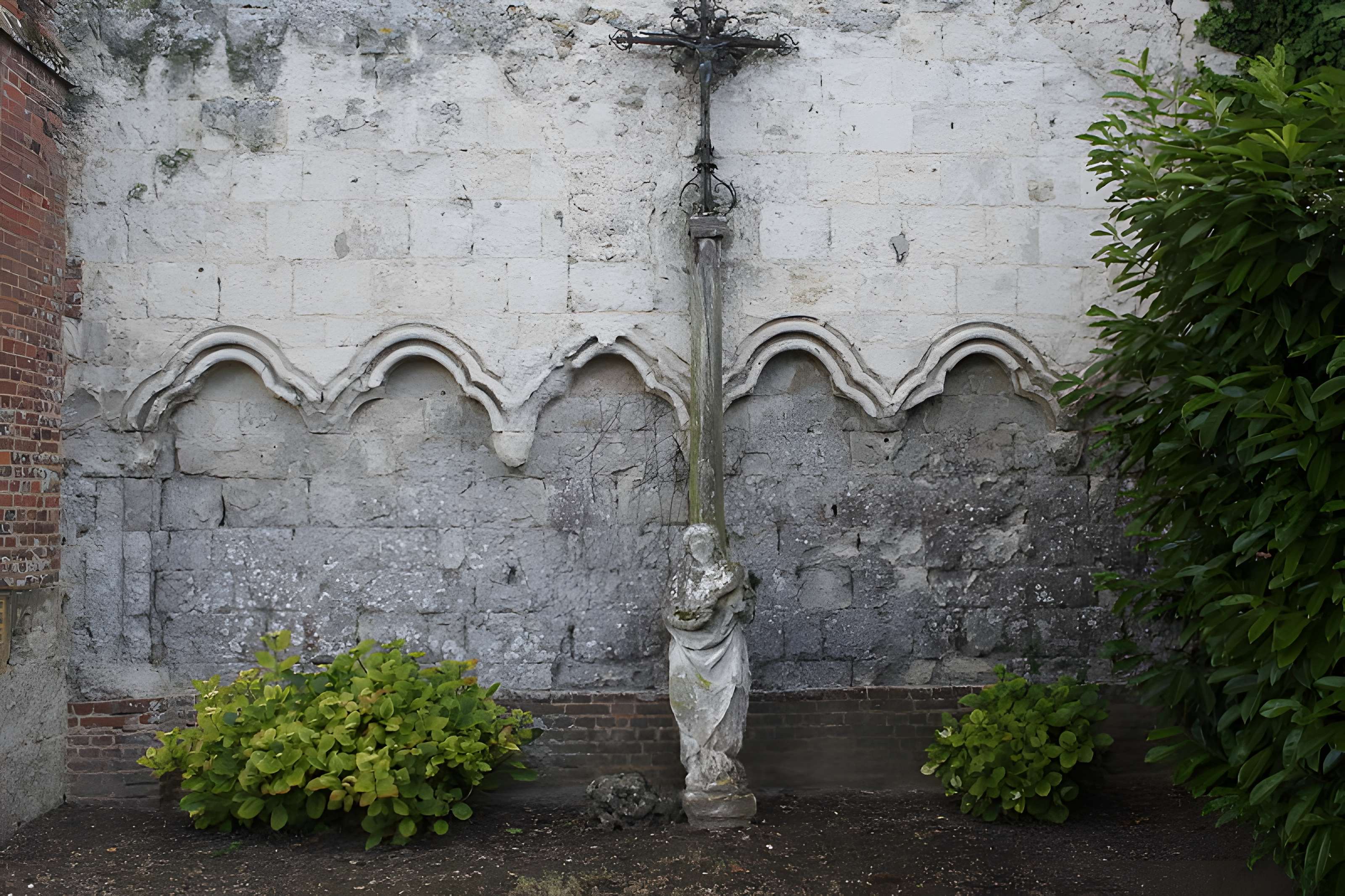 Église Saint-Sauveur de Beaumont-en-Auge
