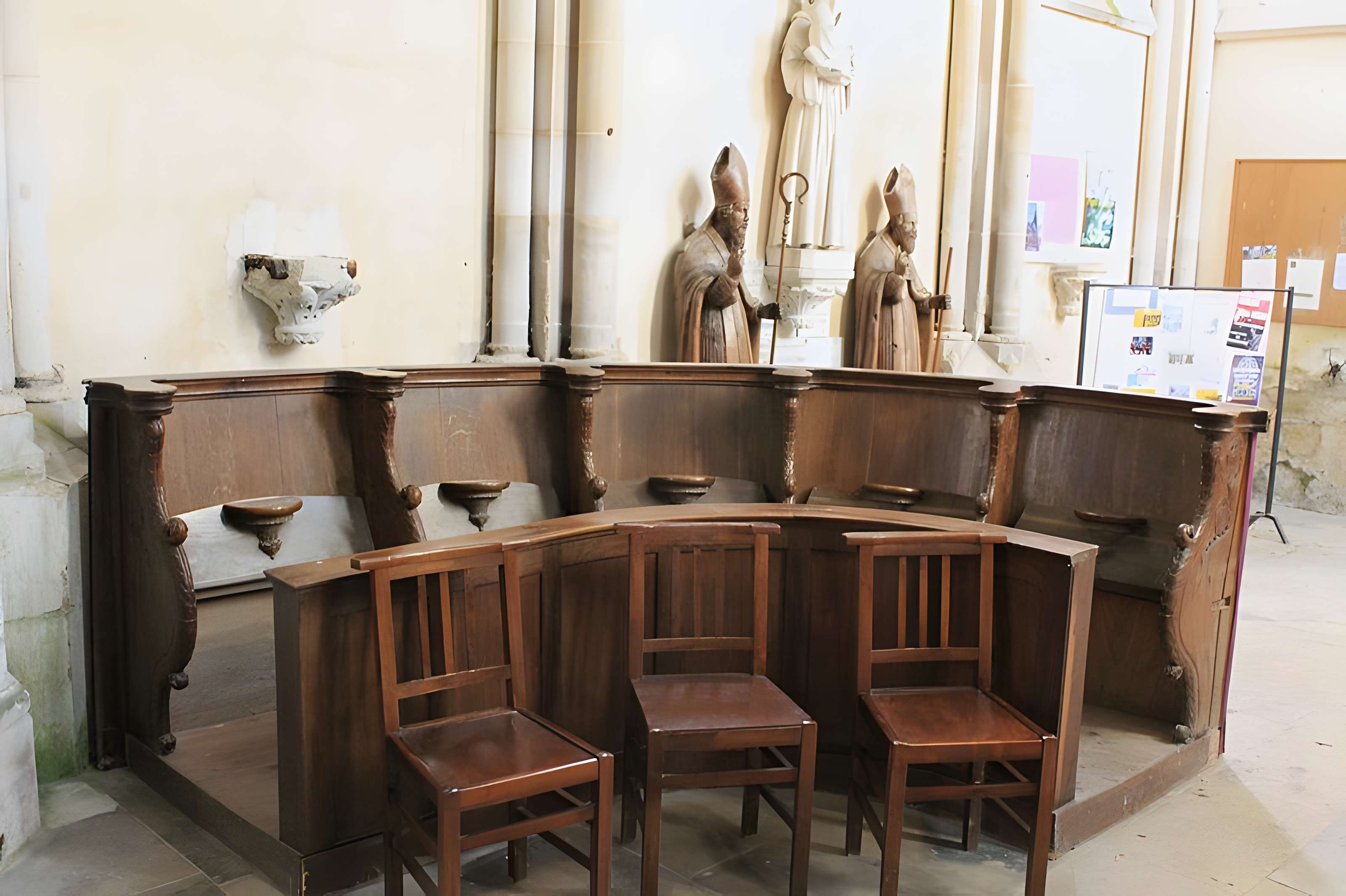 Église Saint-Sauveur de Beaumont-en-Auge