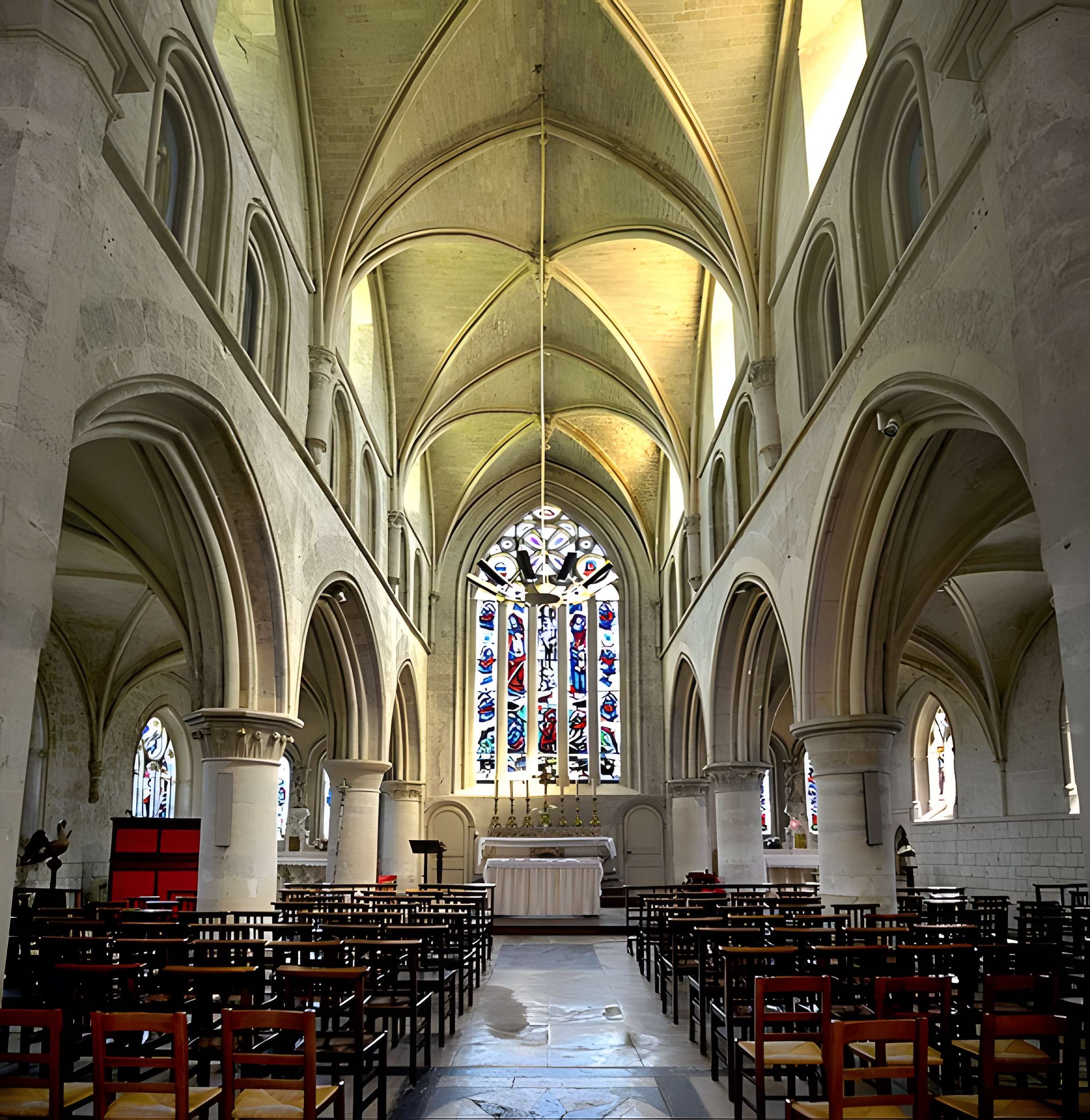 Église Saint-Sauveur de Beaumont-en-Auge