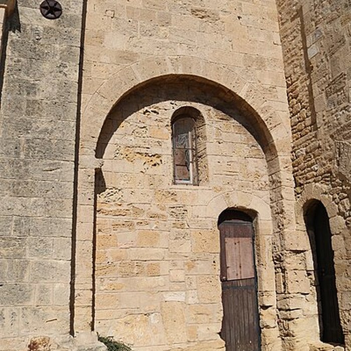 Photo de Église Saint-Sauveur de Fos-sur-Mer