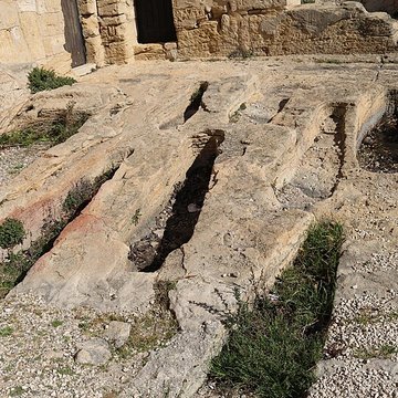 Église Saint-Sauveur de Fos-sur-Mer