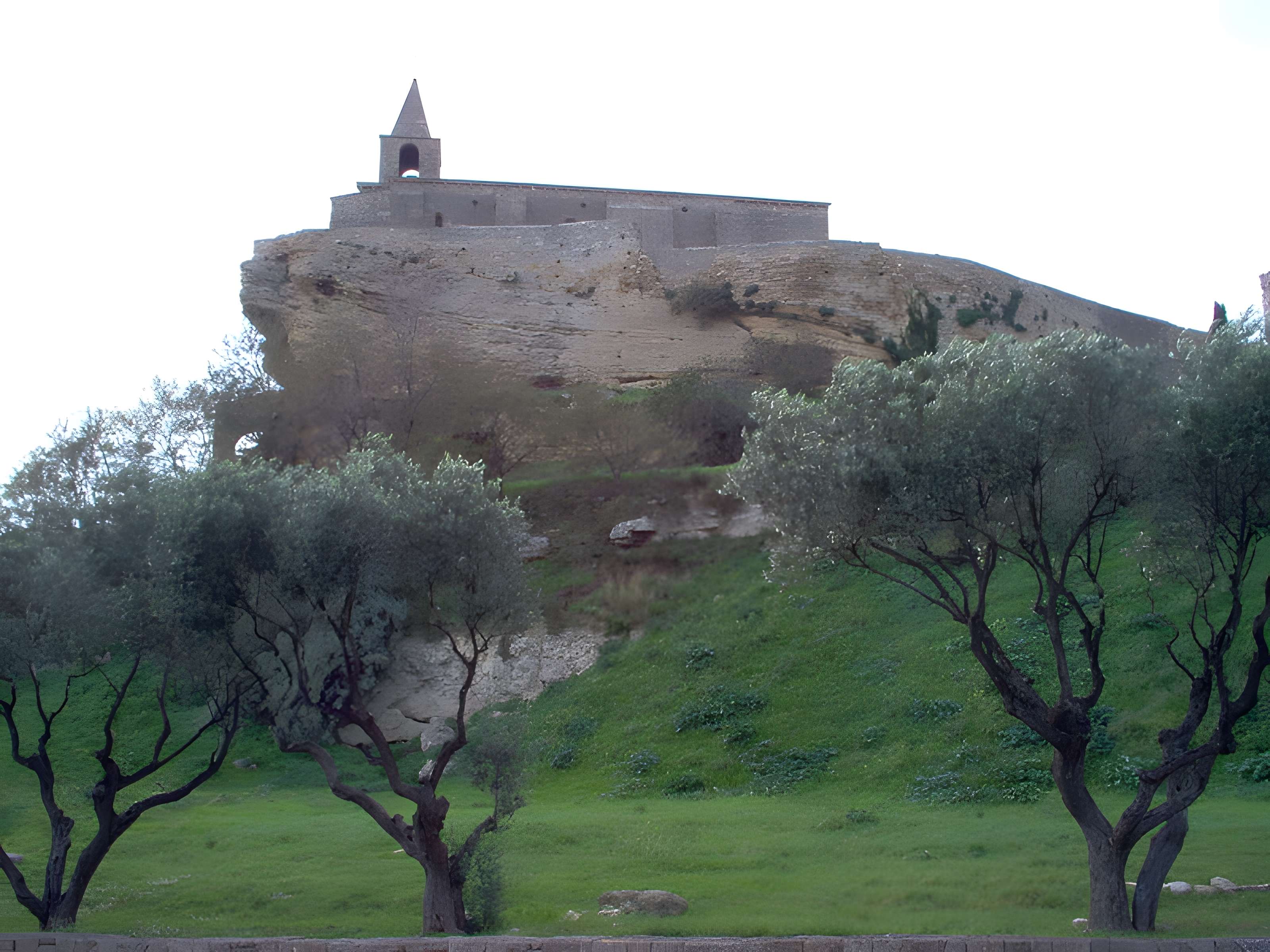 Église Saint-Sauveur de Fos-sur-Mer