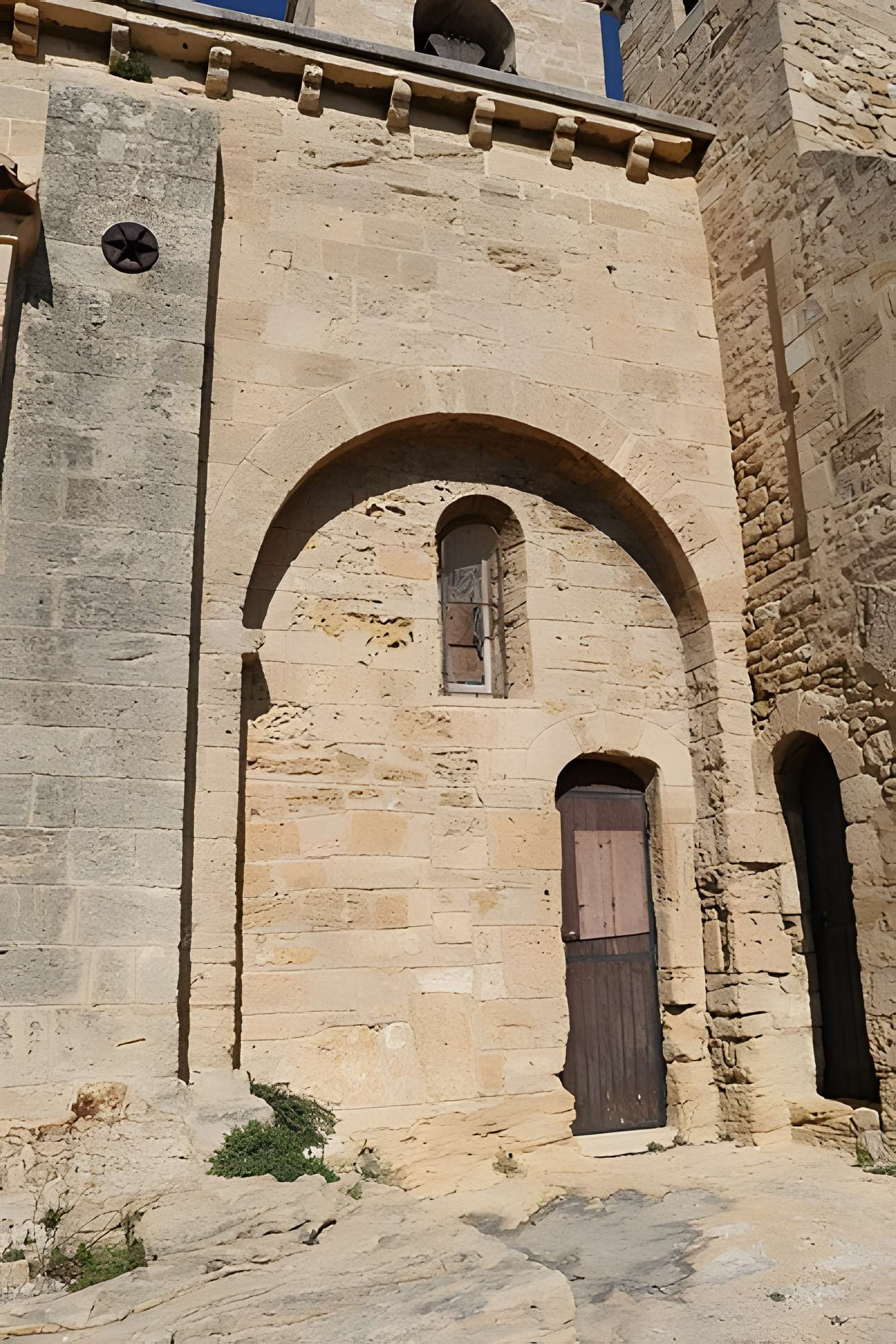 Église Saint-Sauveur de Fos-sur-Mer