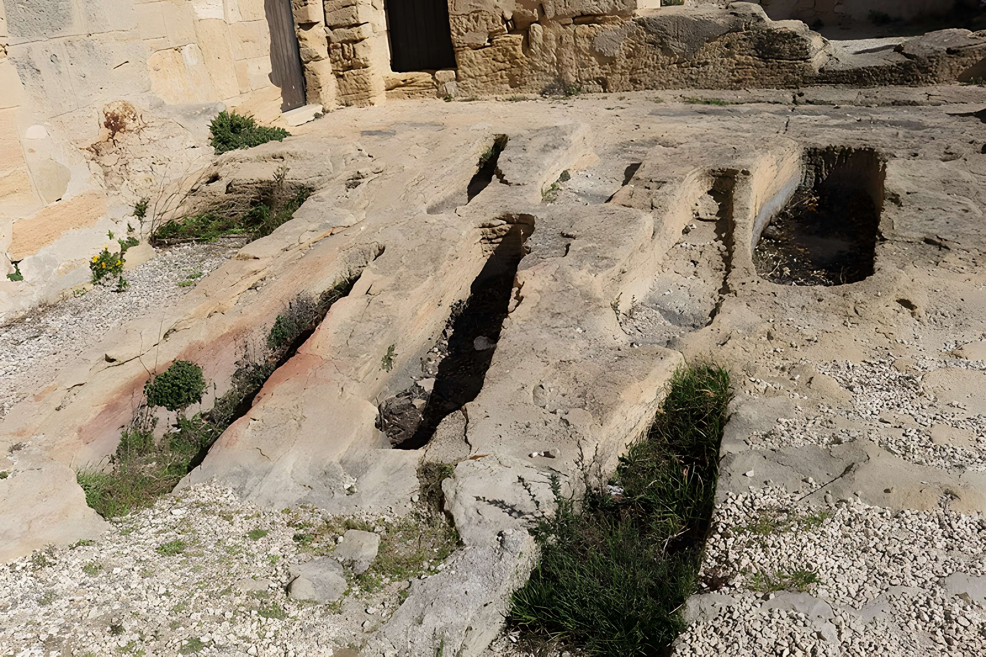 Église Saint-Sauveur de Fos-sur-Mer