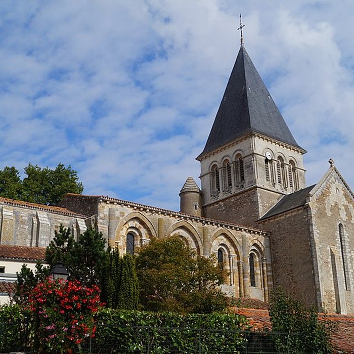 Photo de Église Saint-Sauveur de Mareuil-sur-Lay-Dissais