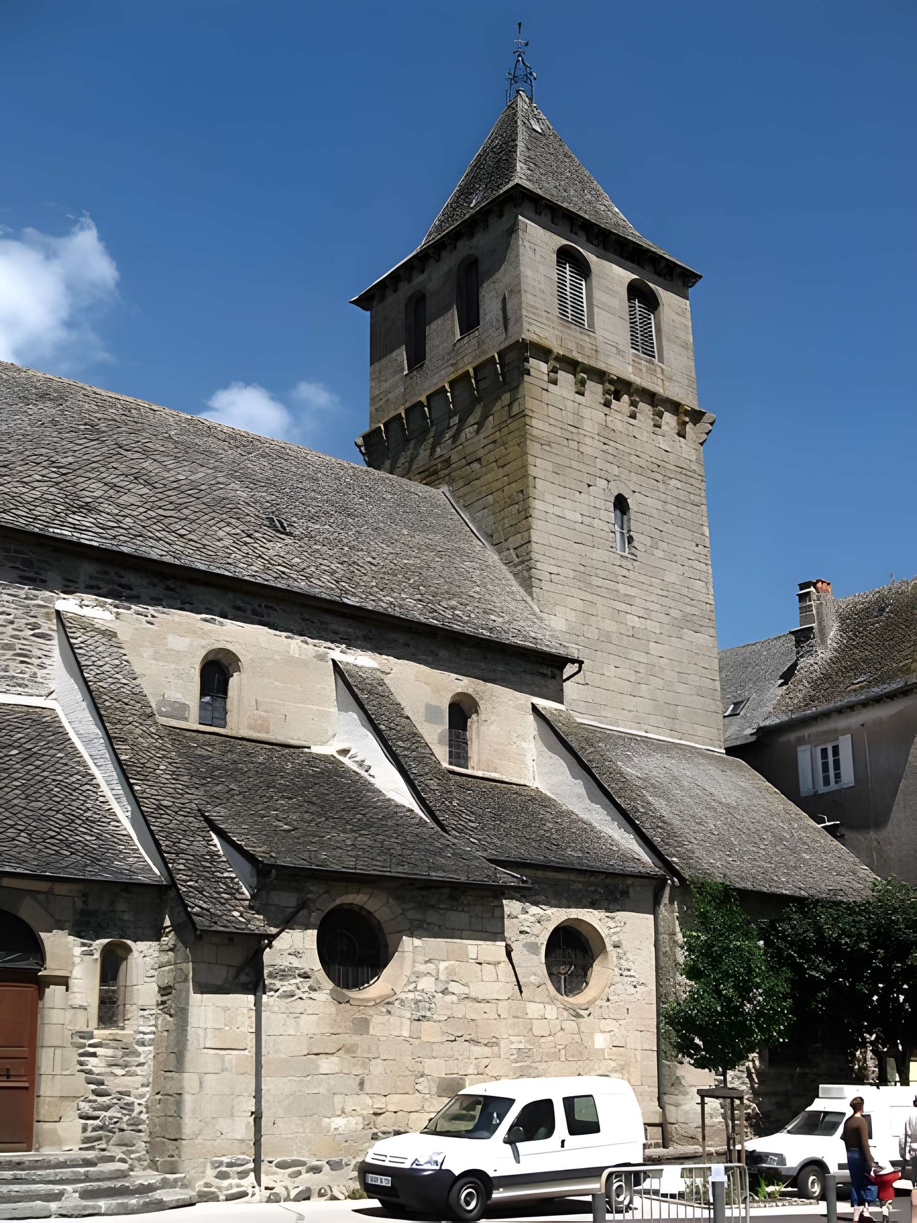 Église Saint-Sauveur de Pleaux 