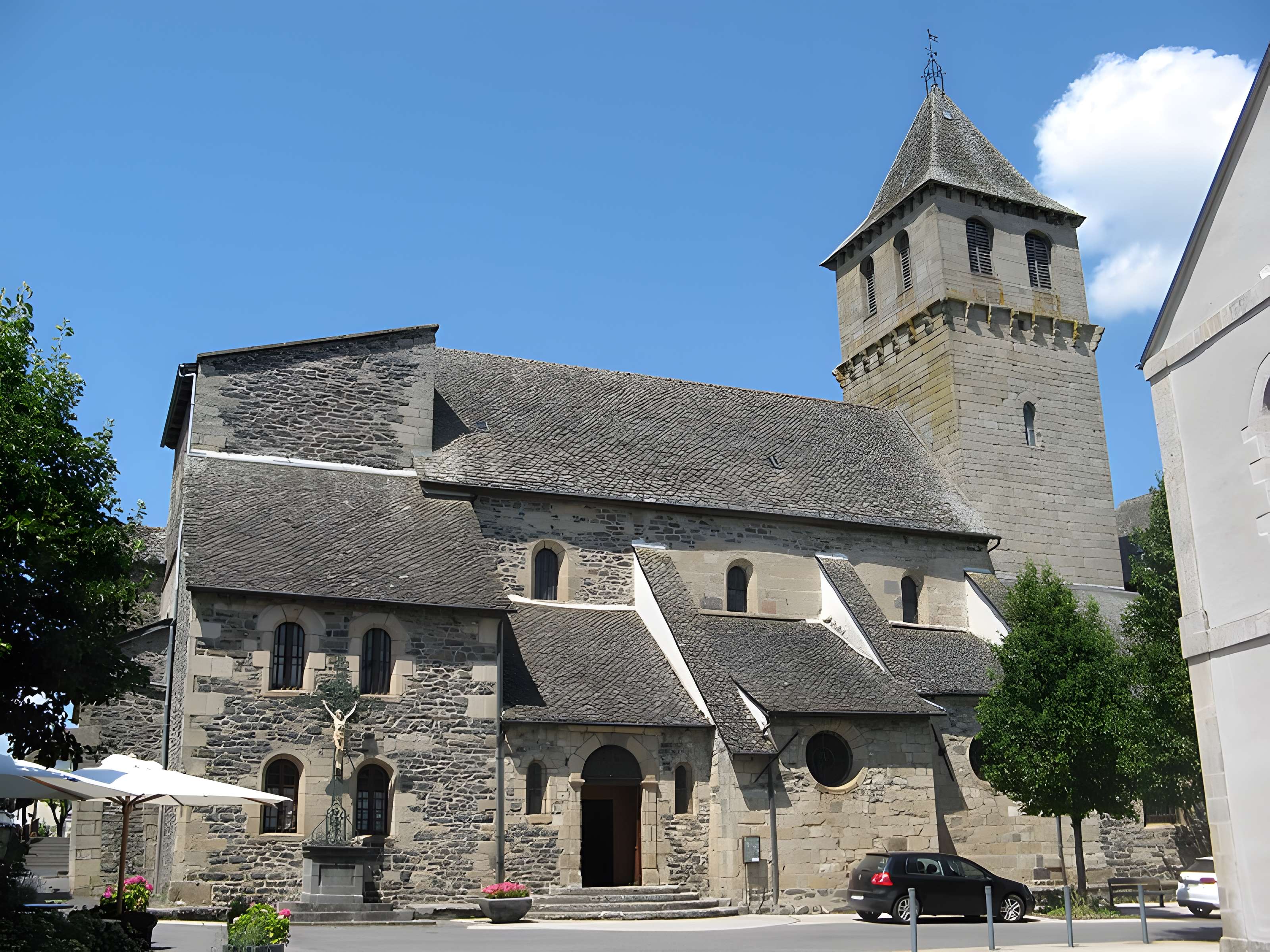 Église Saint-Sauveur de Pleaux