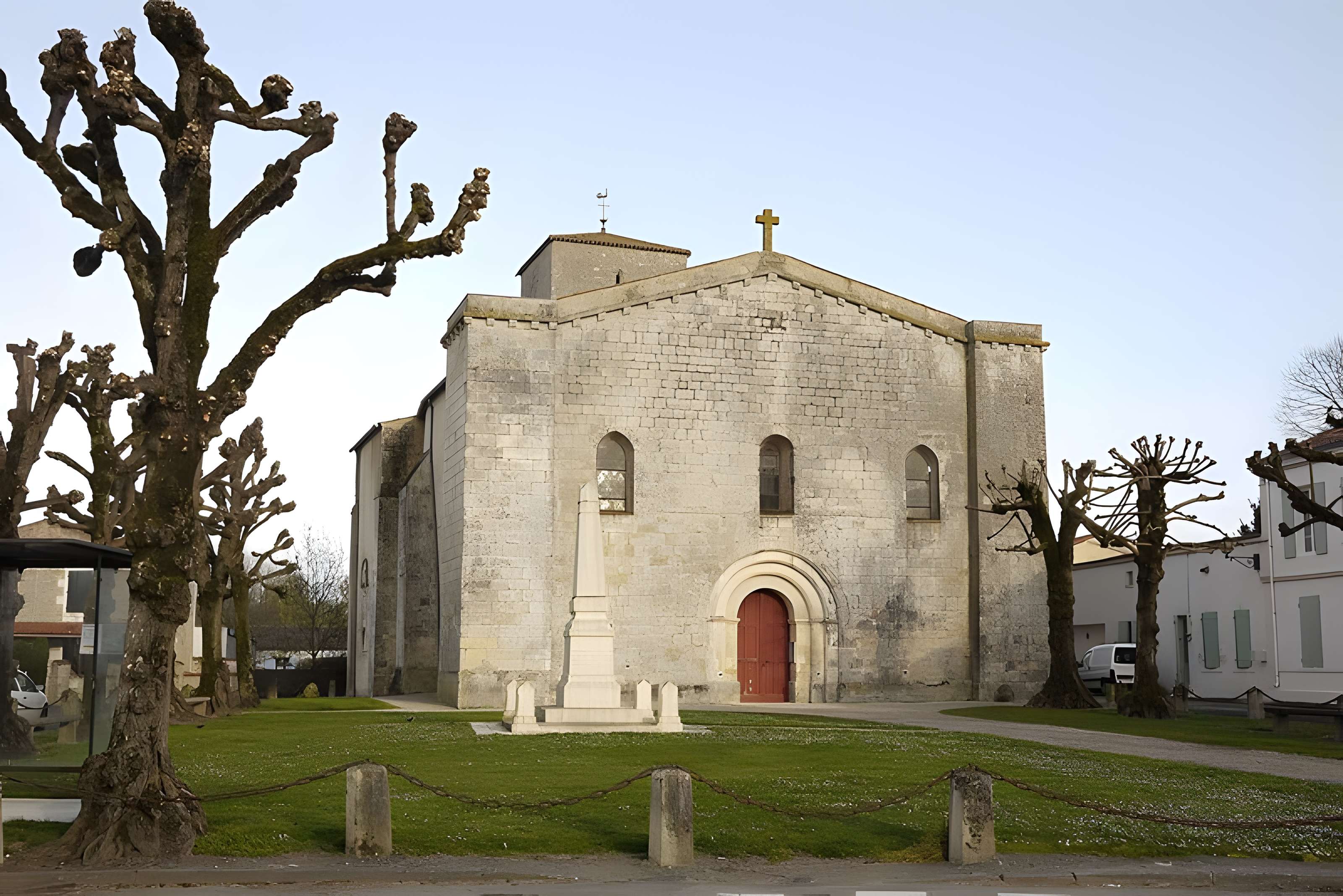 Église Saint-Sauveur de Saint-Sauveur-d'Aunis