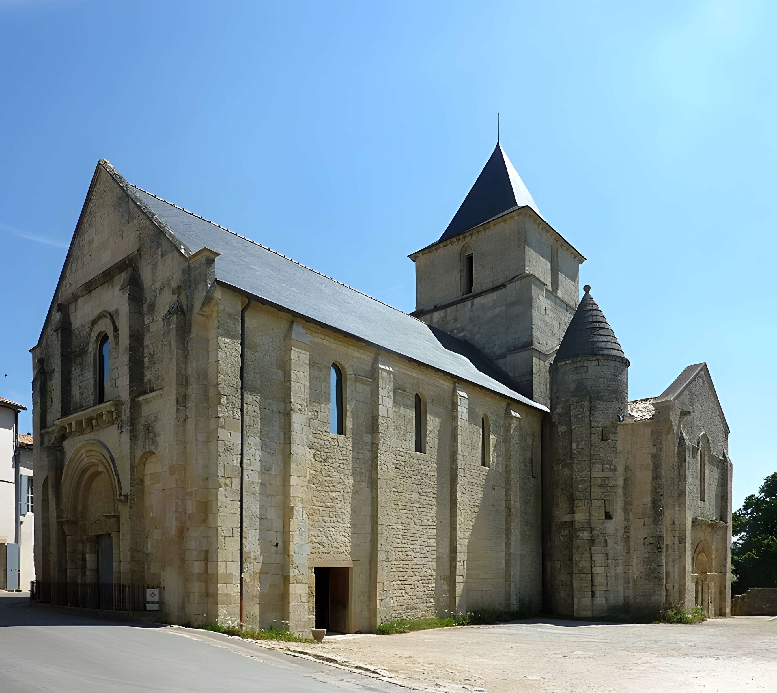 Église Saint-Savinien de Melle