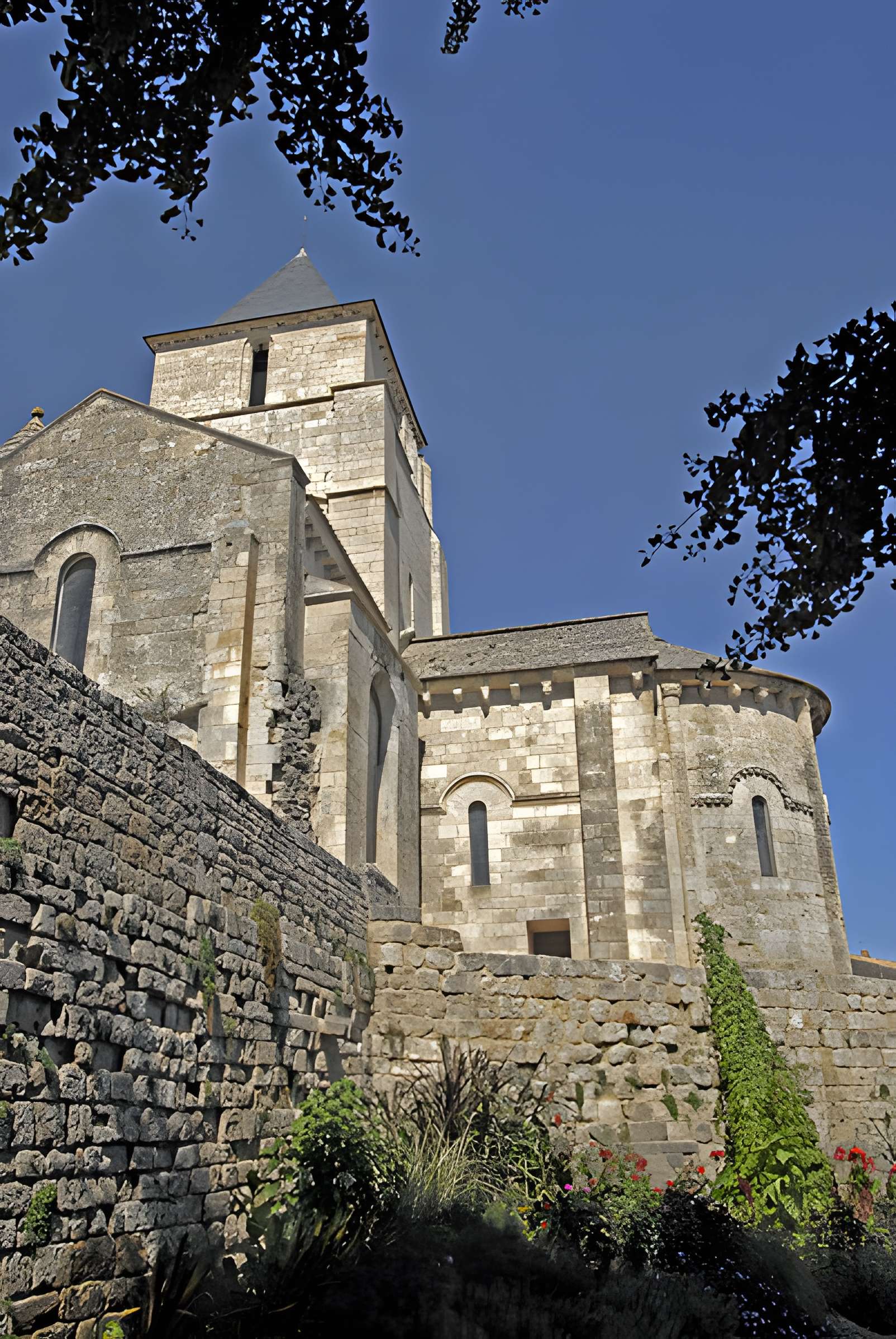 Église Saint-Savinien de Melle