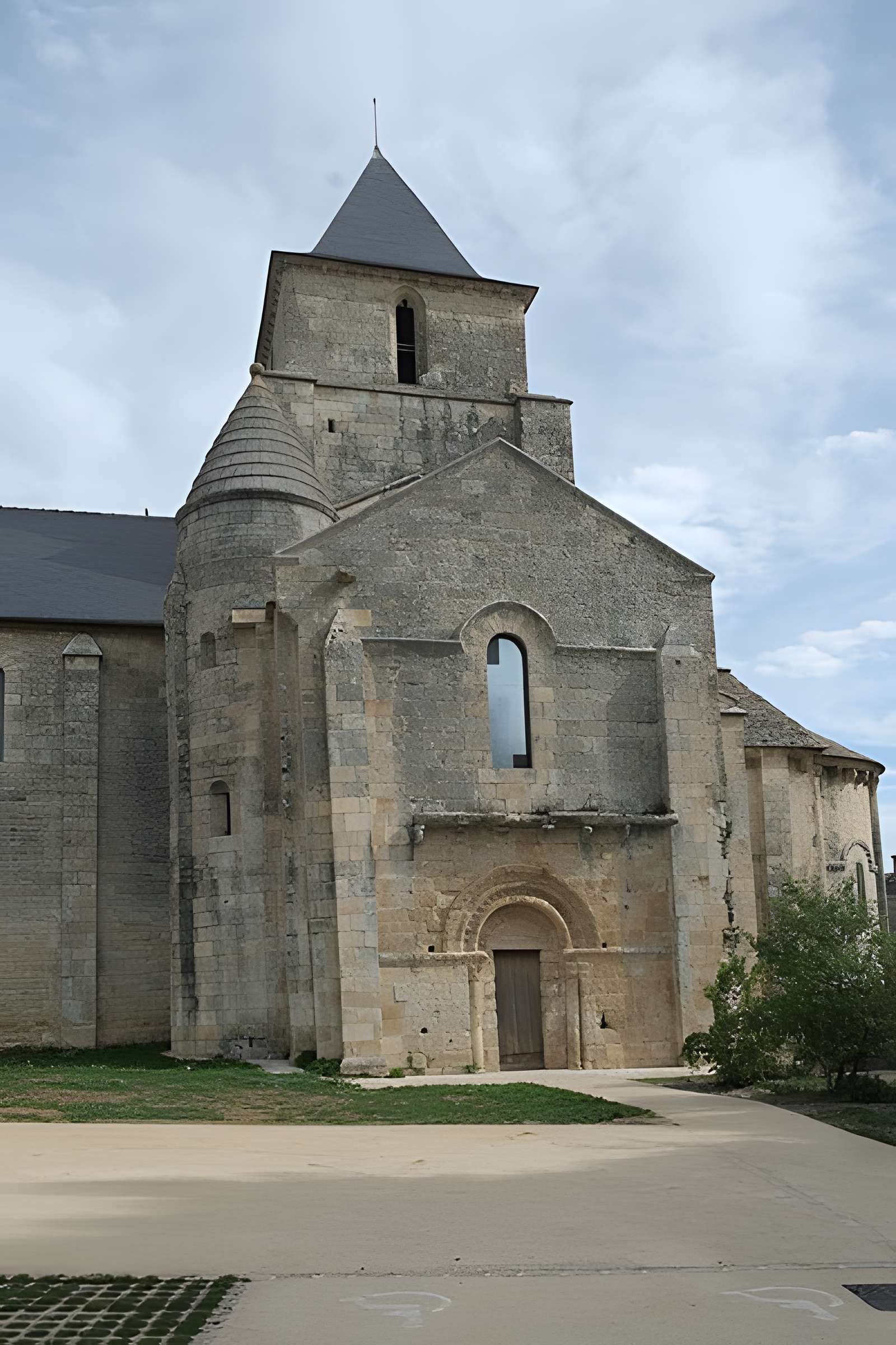 Église Saint-Savinien de Melle