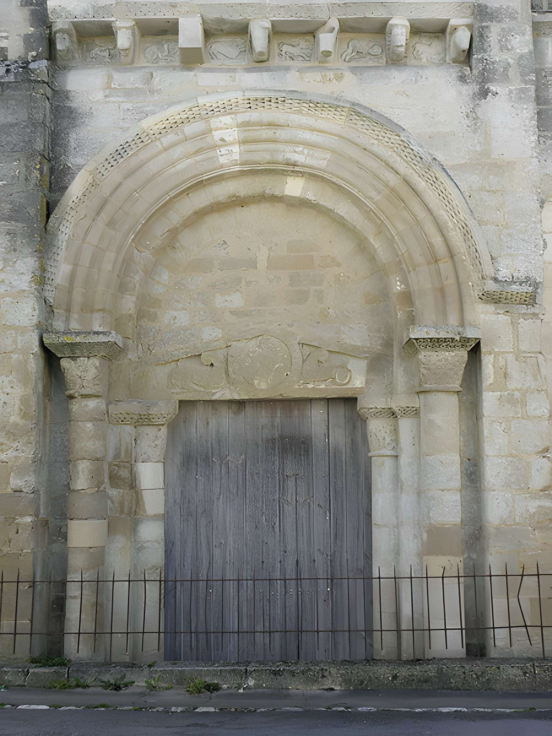 Église Saint-Savinien de Melle
