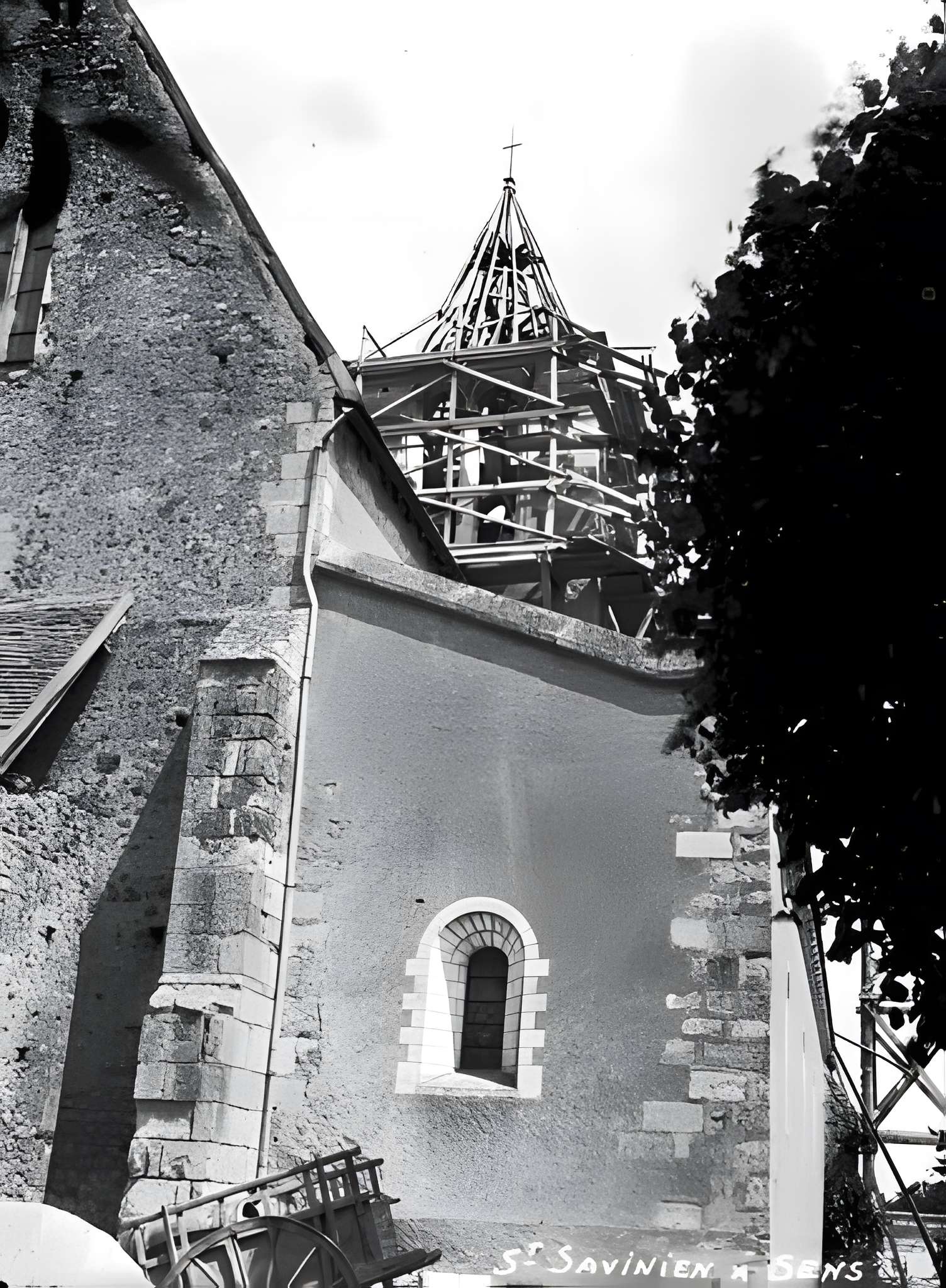 Basilique Saint-Savinien de Sens