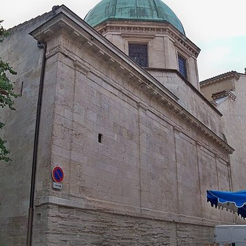 Cathédrale Sainte-Anne dApt 