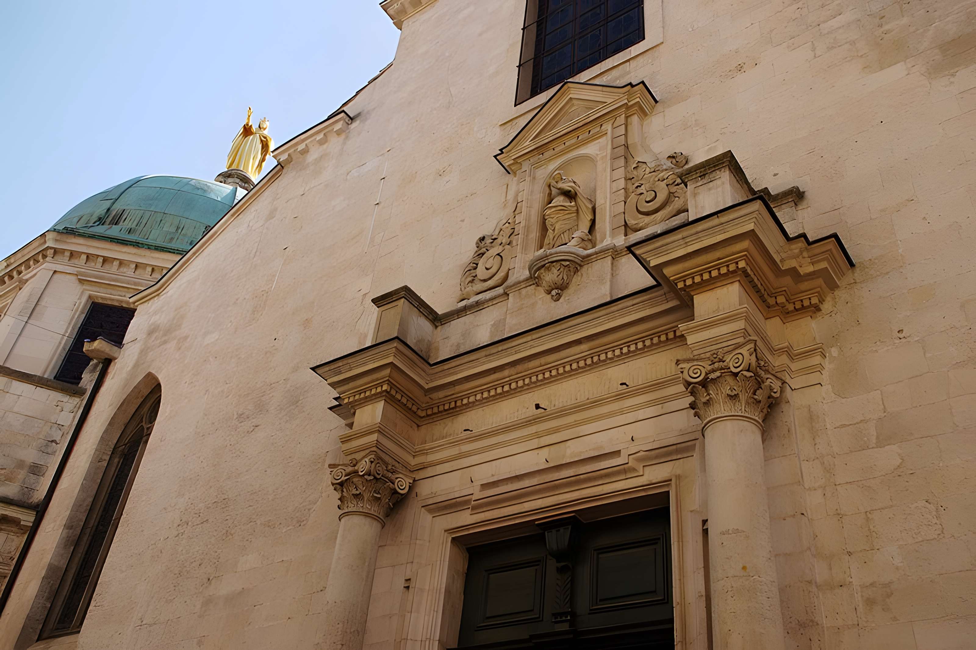 Cathédrale Sainte-Anne d'Apt 