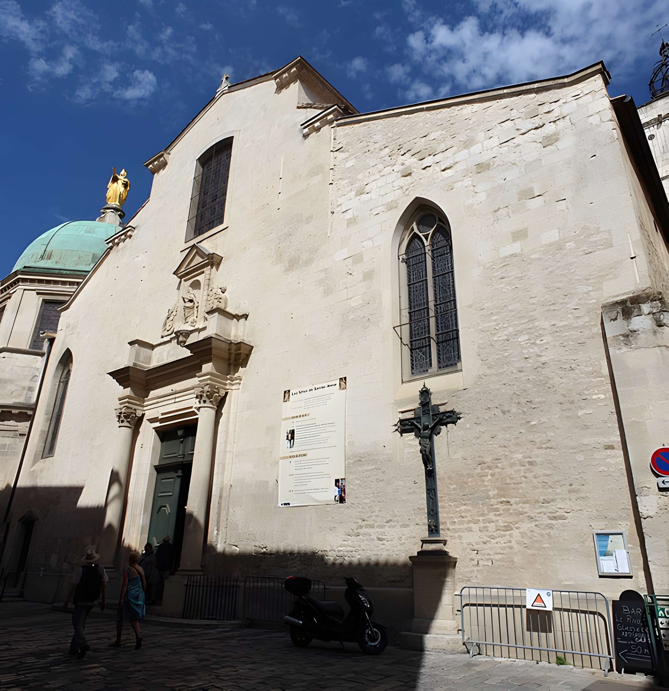 Cathédrale Sainte-Anne d'Apt 