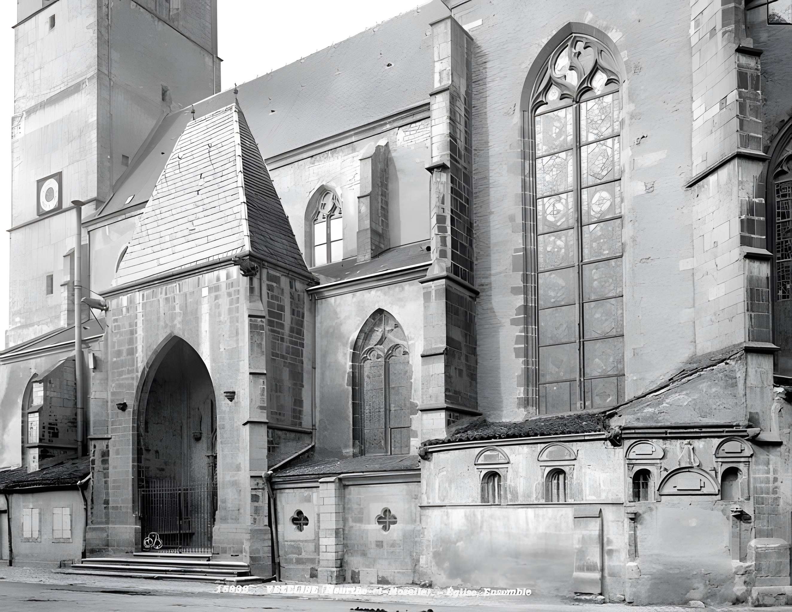 Église Saints-Côme-et-Damien de Vézelise