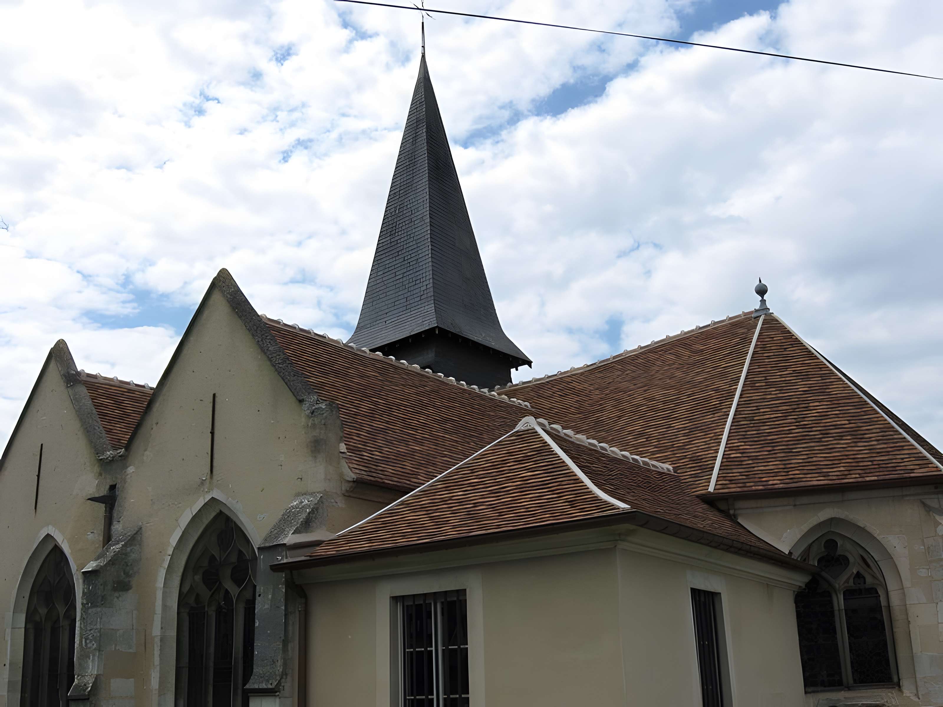 Église Saints-Crépin-et-Crépinien de Gommecourt 
