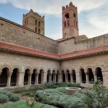 Cathédrale Sainte-Eulalie-et-Sainte-Julie dElne