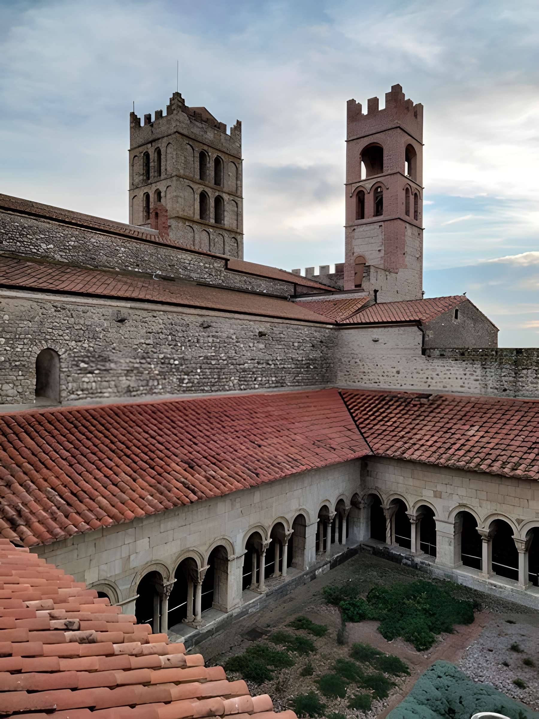 Cathédrale Sainte-Eulalie-et-Sainte-Julie d'Elne