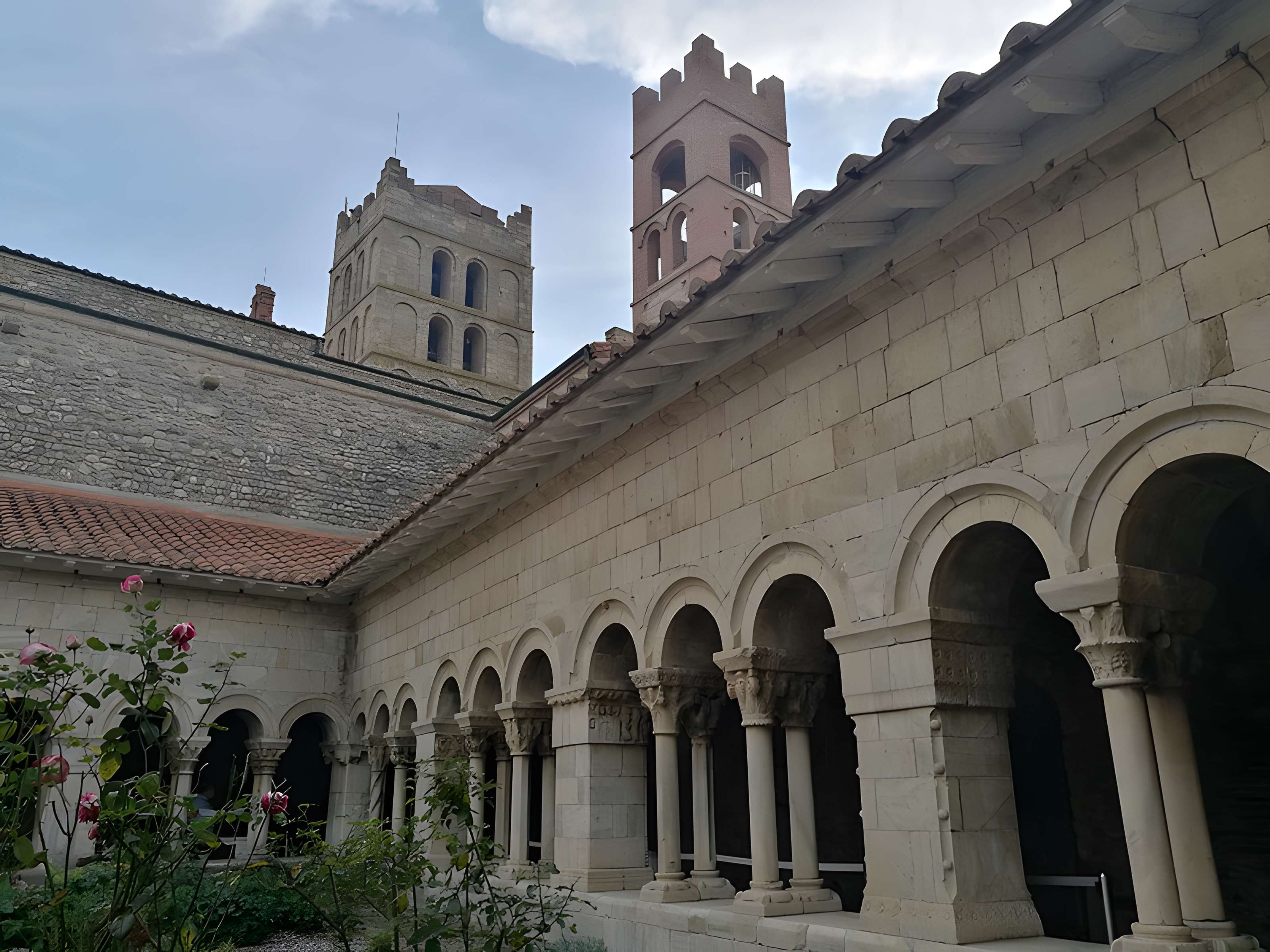 Cathédrale Sainte-Eulalie-et-Sainte-Julie d'Elne