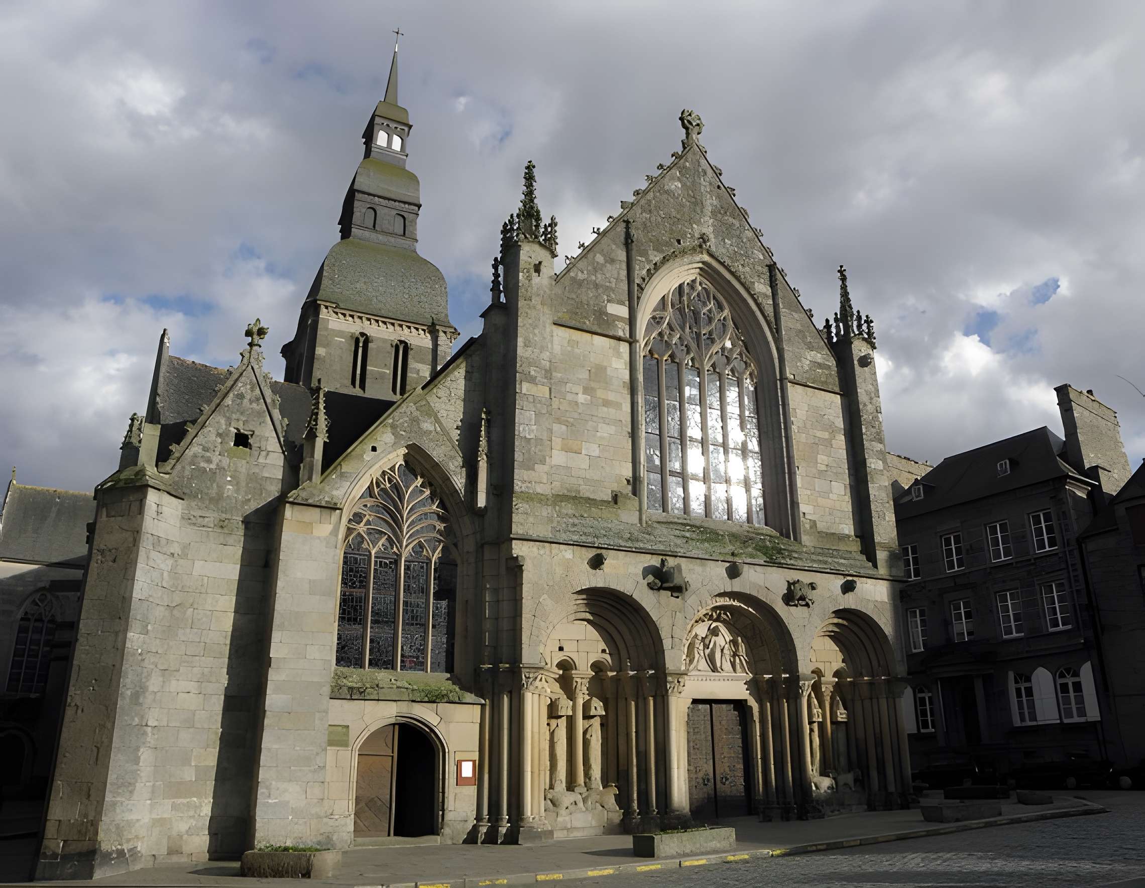 Basilique Saint-Sauveur de Dinan