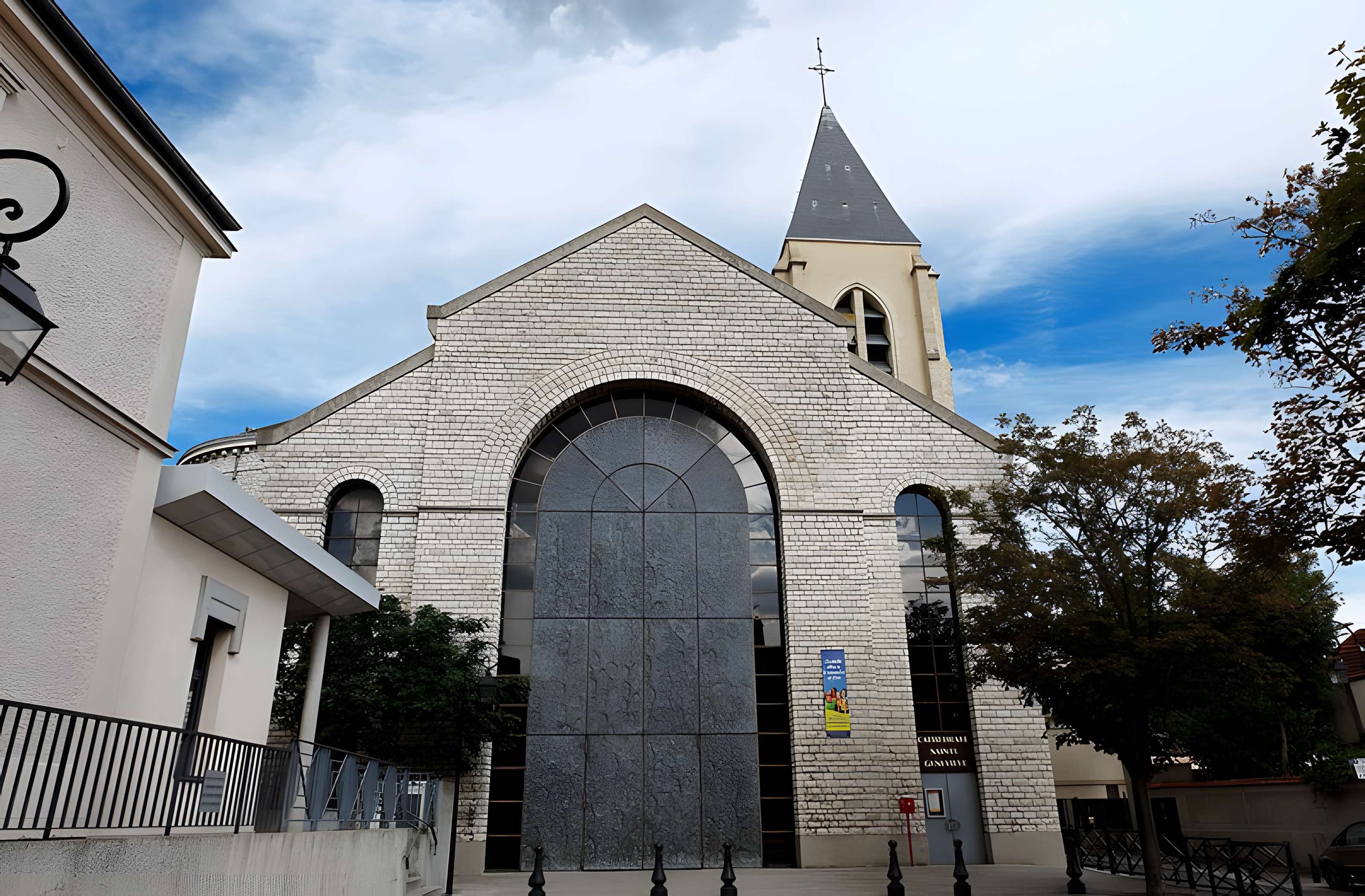 Cathédrale Sainte-Geneviève-et-Saint-Maurice de Nanterre 