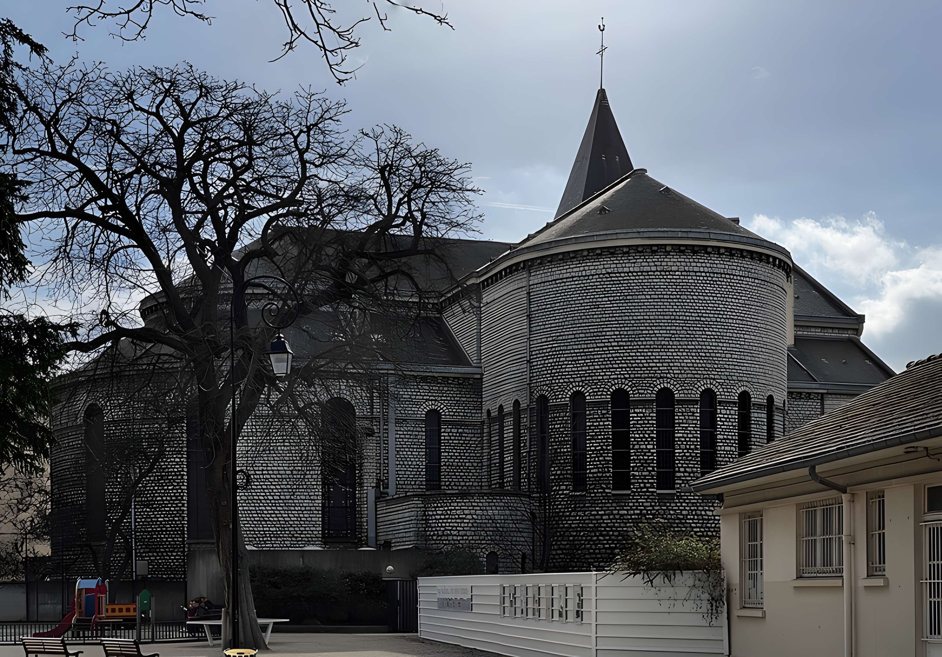 Cathédrale Sainte-Geneviève-et-Saint-Maurice de Nanterre