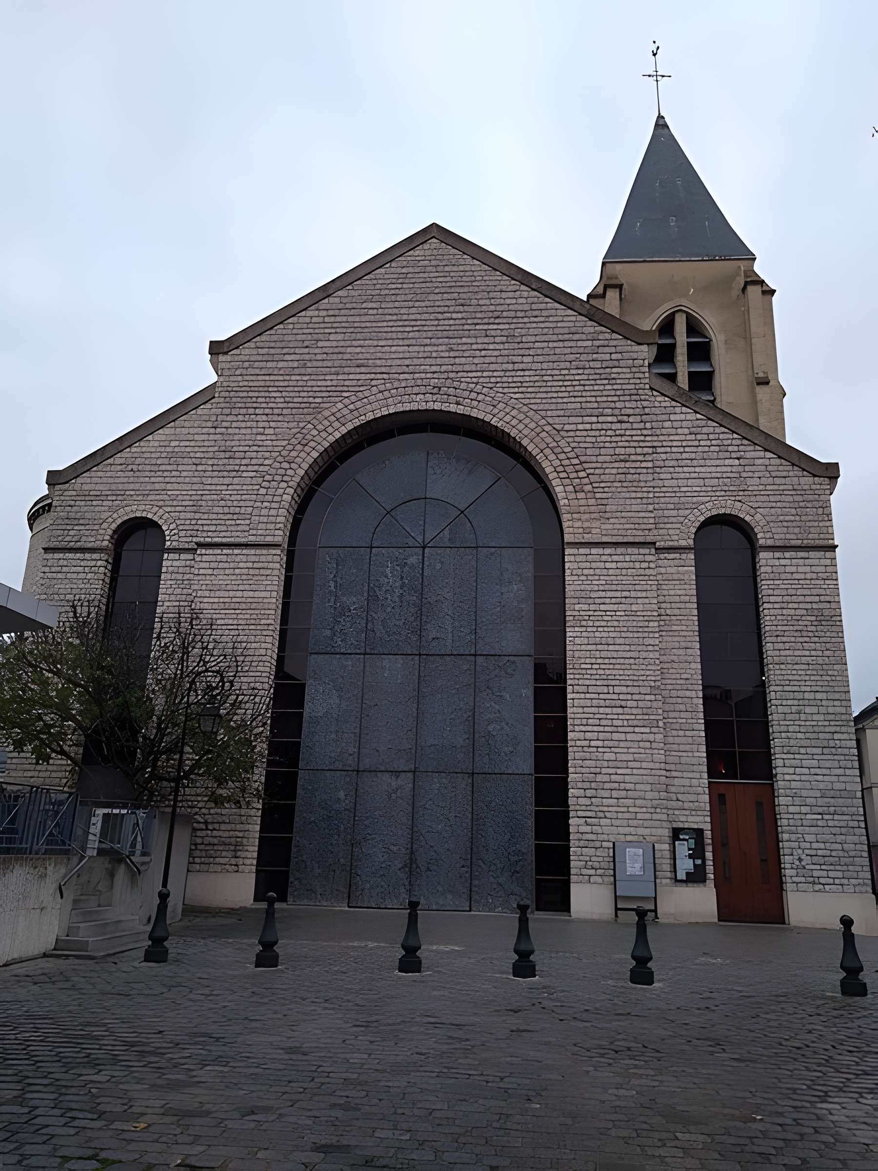 Cathédrale Sainte-Geneviève-et-Saint-Maurice de Nanterre