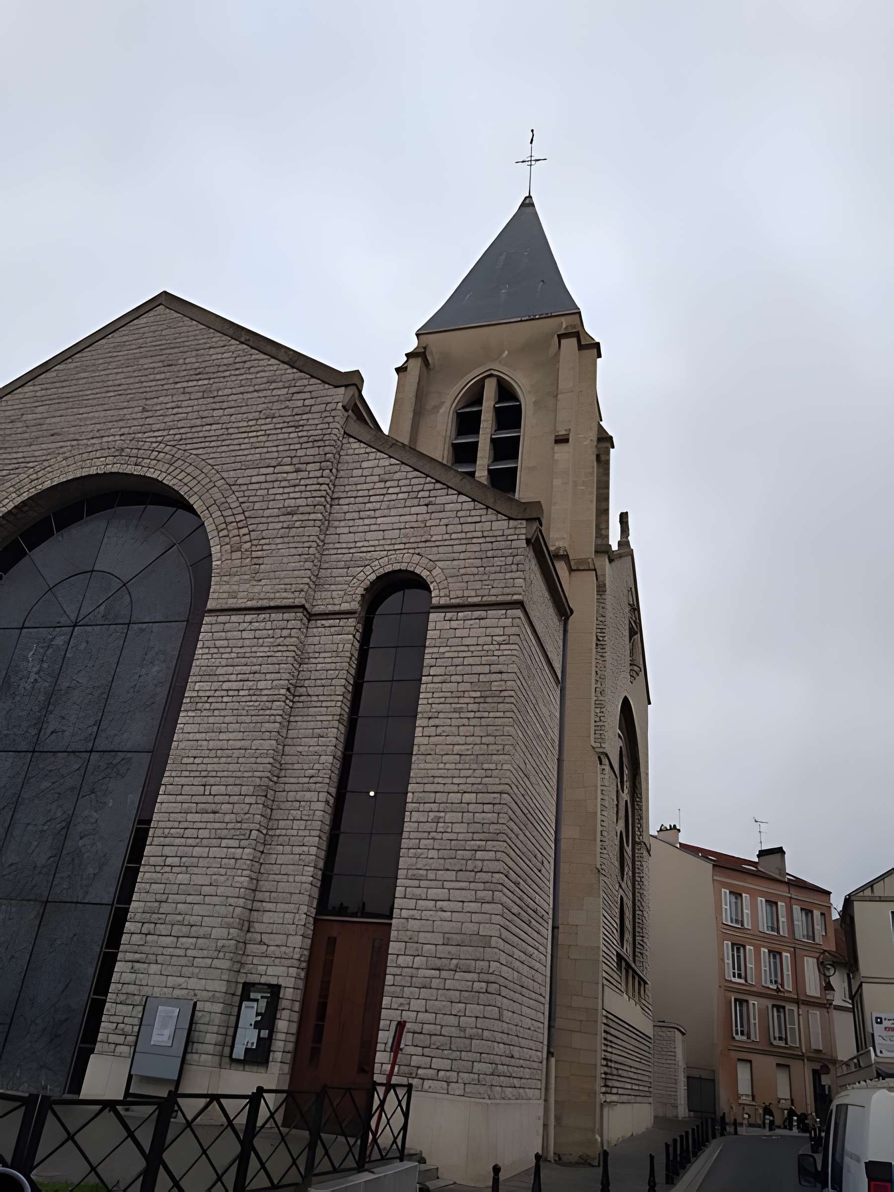 Cathédrale Sainte-Geneviève-et-Saint-Maurice de Nanterre