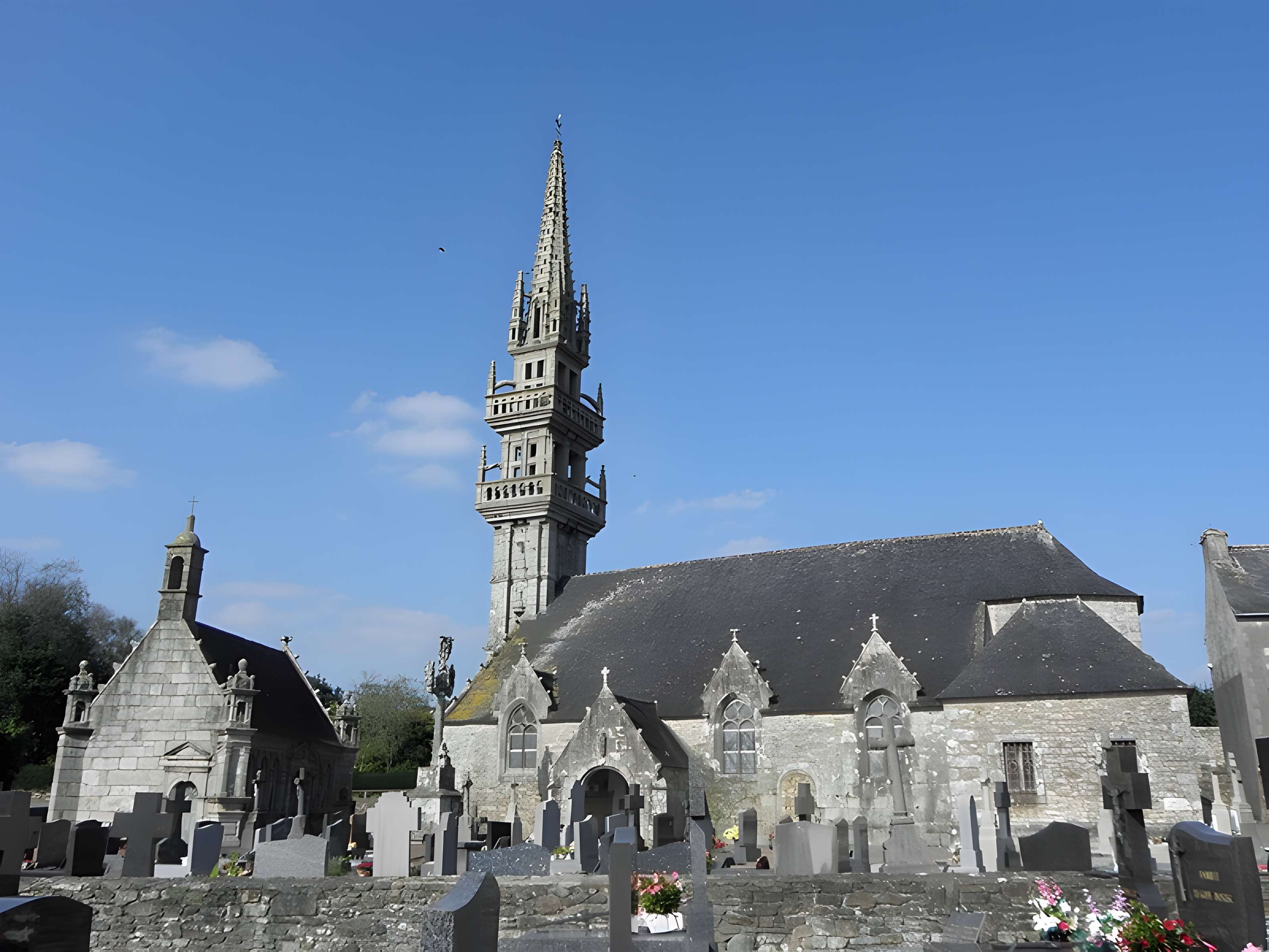 Église Saint-Servais de Saint-Servais dans le Finistère