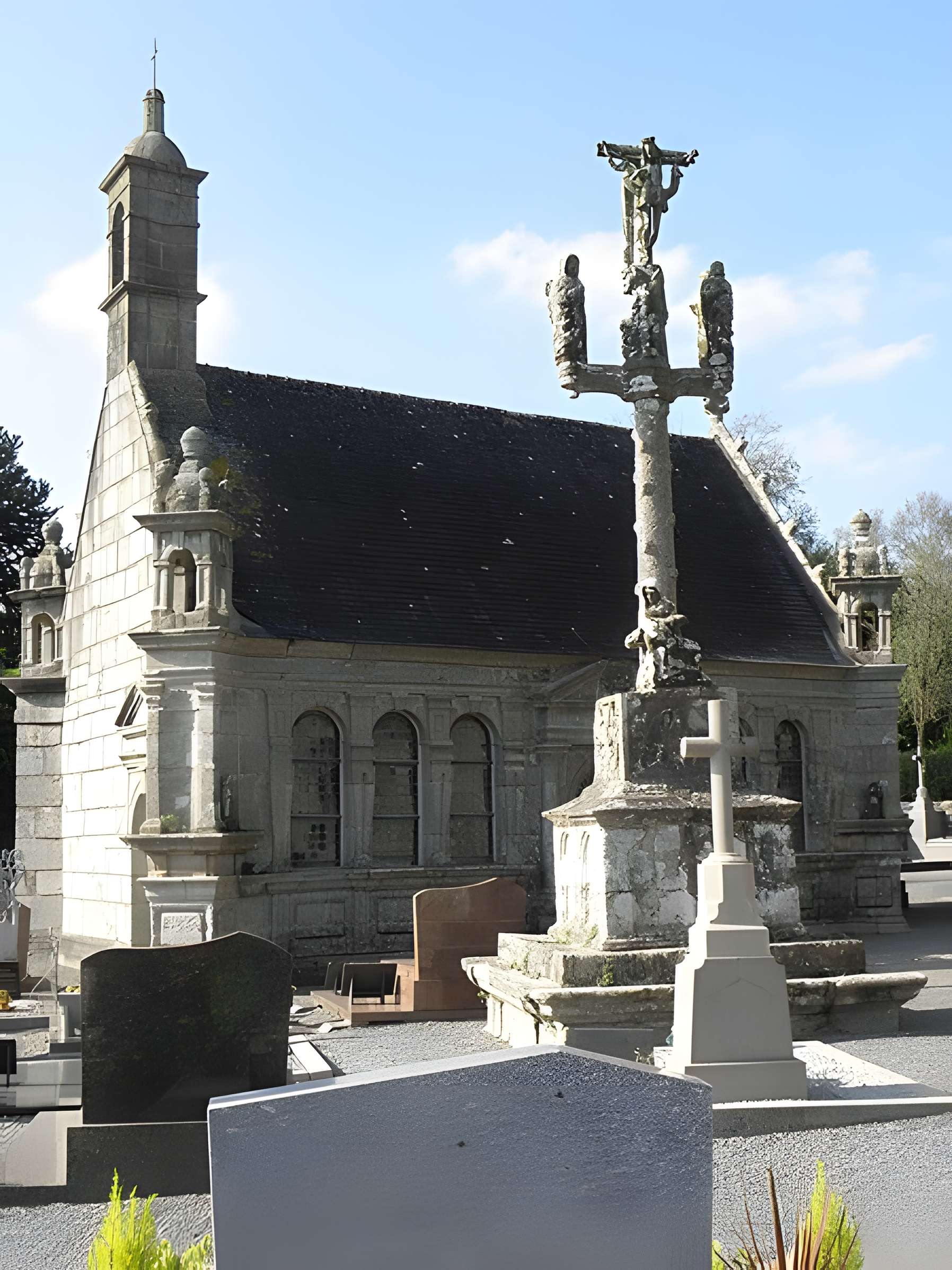 Église Saint-Servais de Saint-Servais dans le Finistère