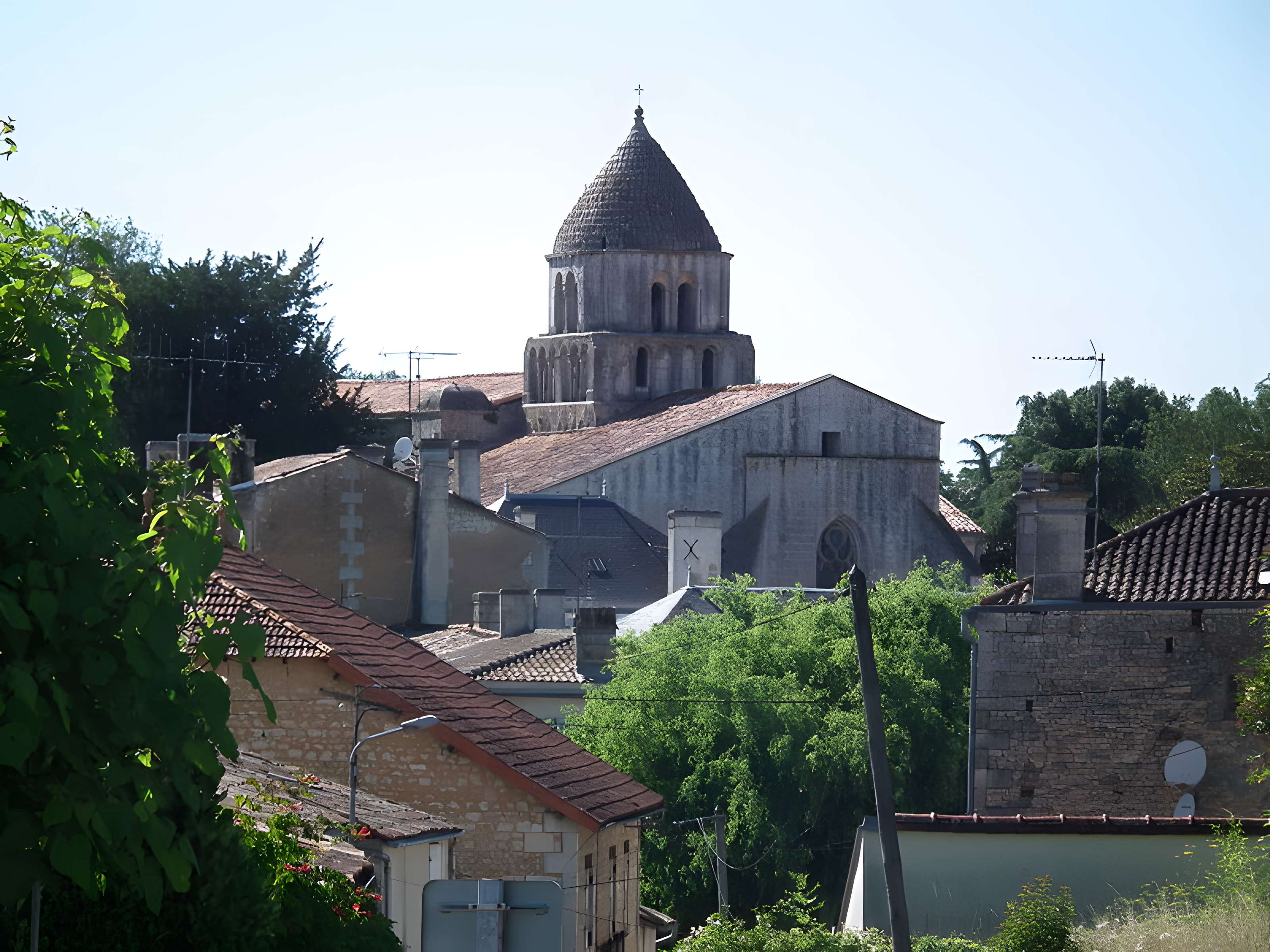 Église Saint-Séverin de Nieul-le-Virouil