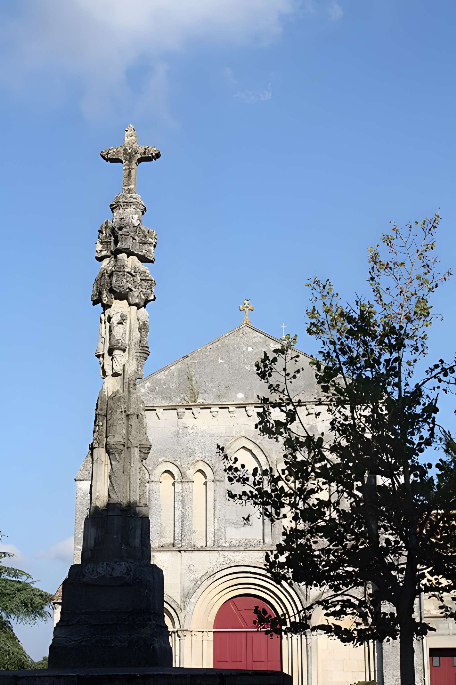 Église Saint-Séverin de Nieul-le-Virouil