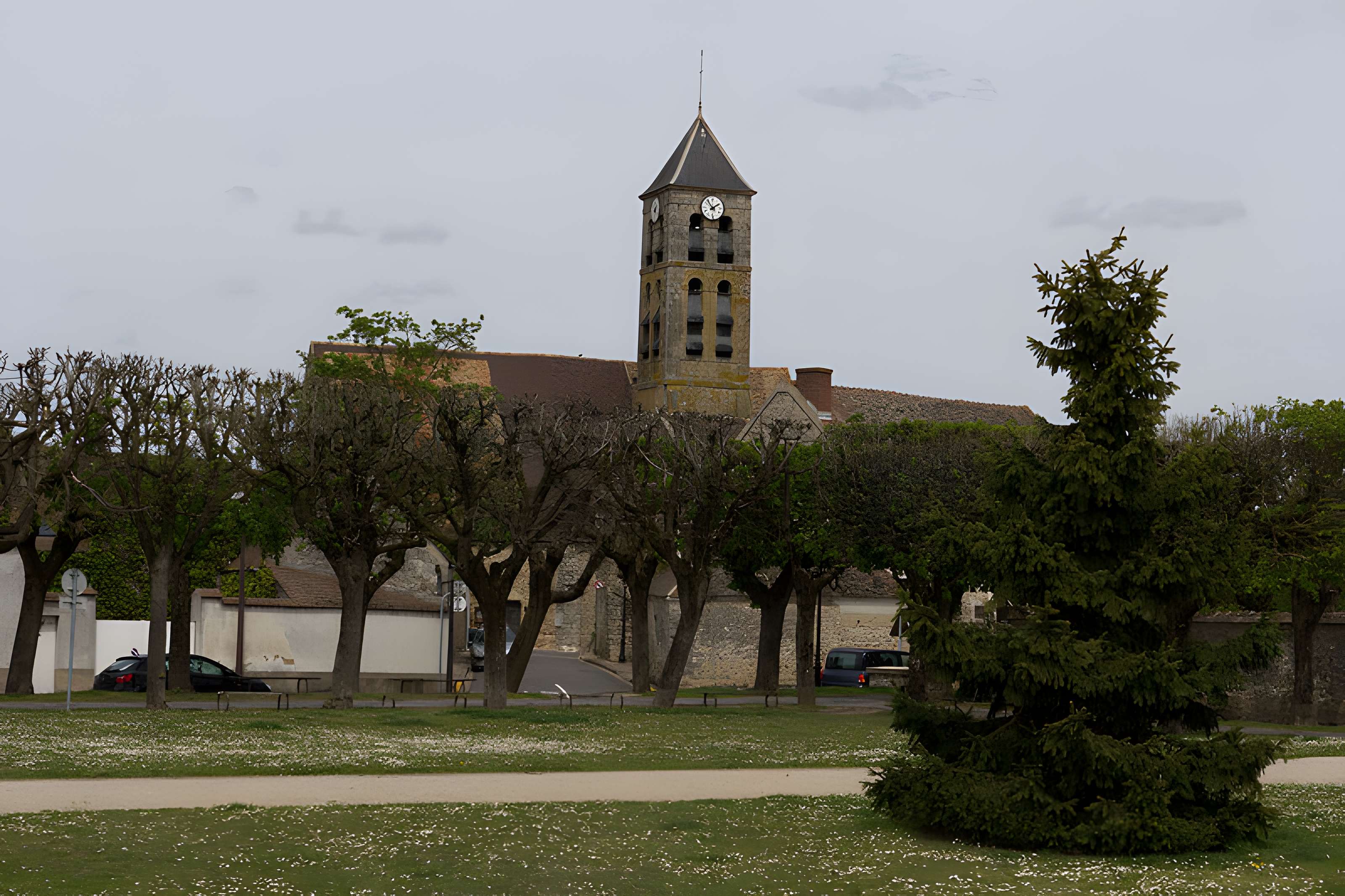 Église Saints-Gervais-et-Protais de Perthes