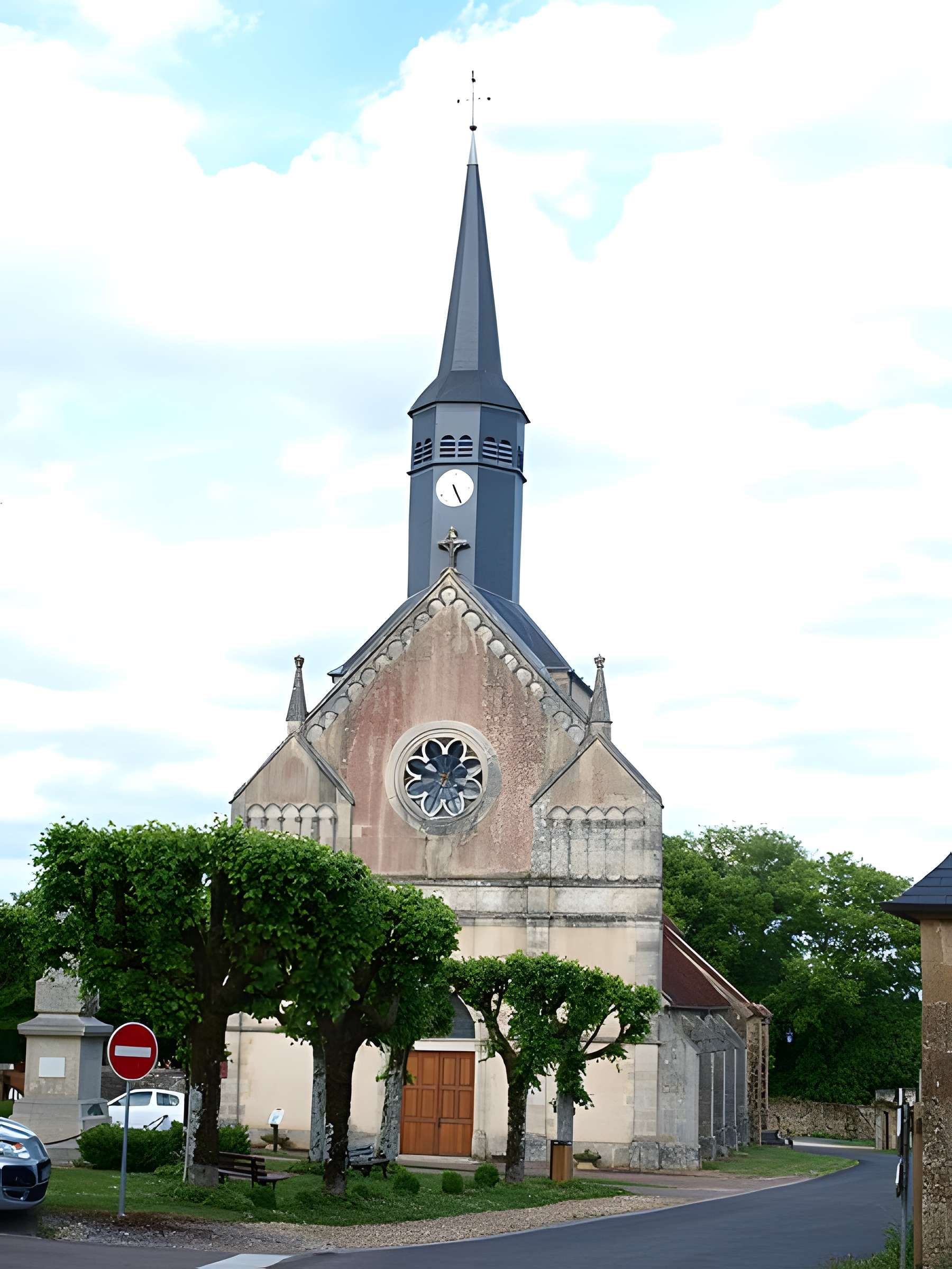 Église Saint-Siméon de Menou