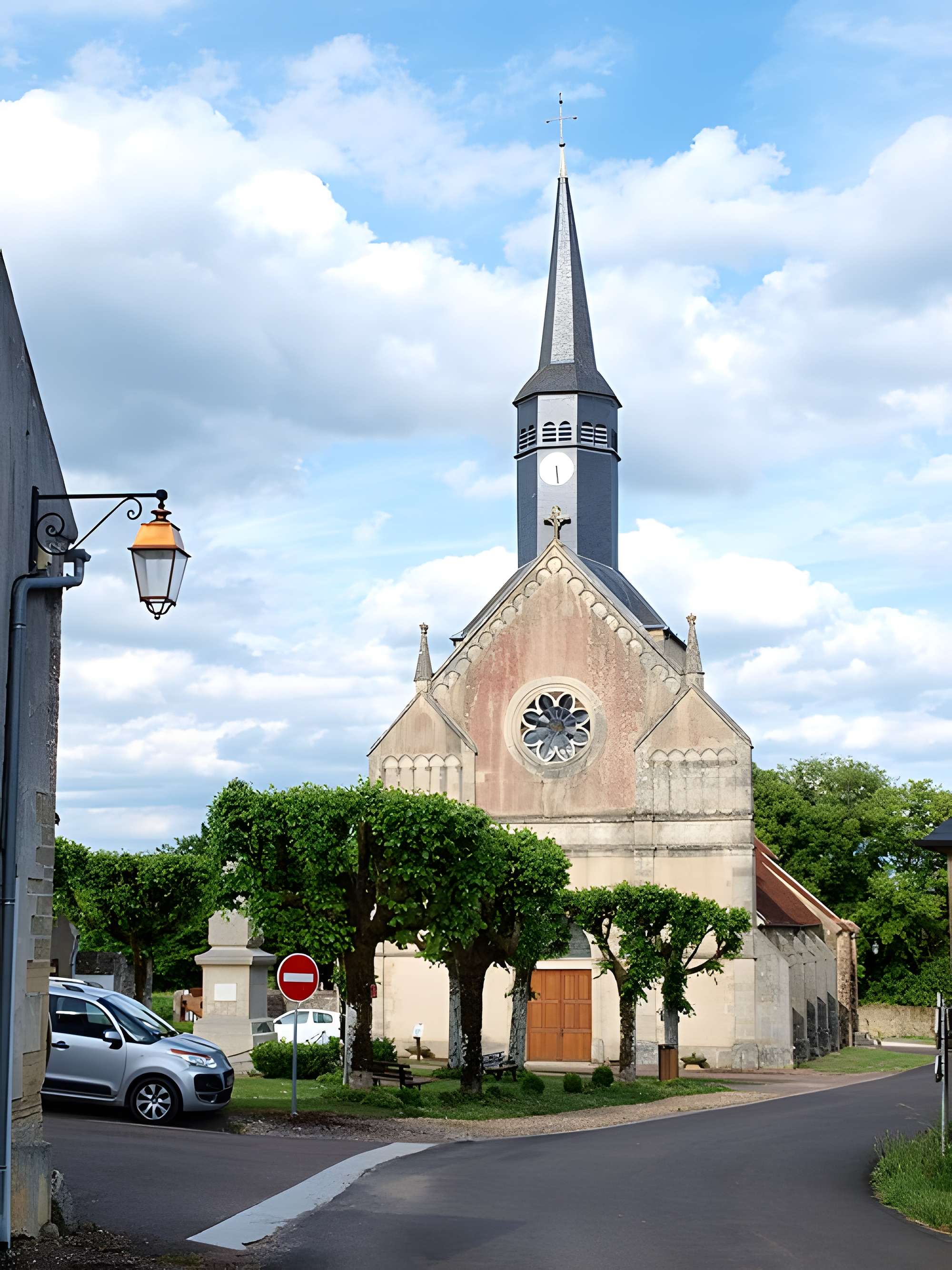 Église Saint-Siméon de Menou