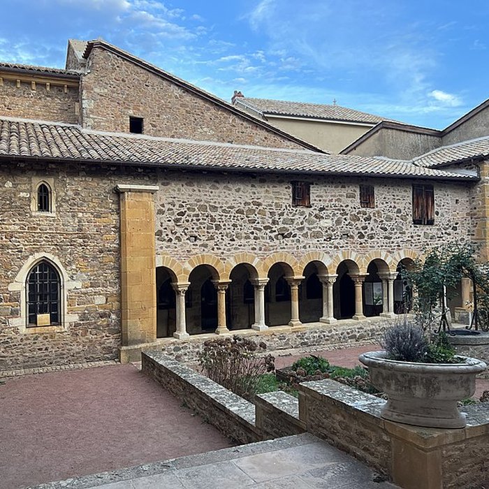 Photo de Église Saints-Martin-et-Laurent de Salles-Arbuissonnas-en-Beaujolais