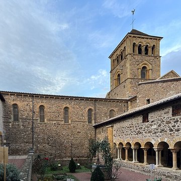 Église Saints-Martin-et-Laurent de Salles-Arbuissonnas-en-Beaujolais