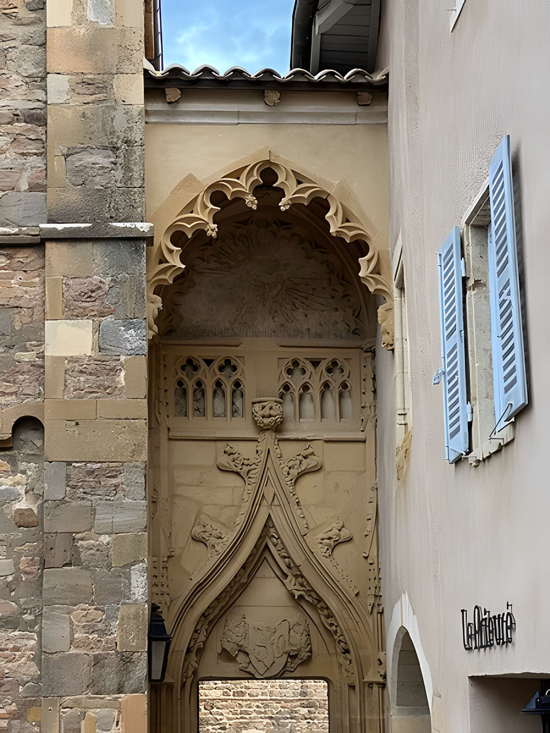 Église Saints-Martin-et-Laurent de Salles-Arbuissonnas-en-Beaujolais