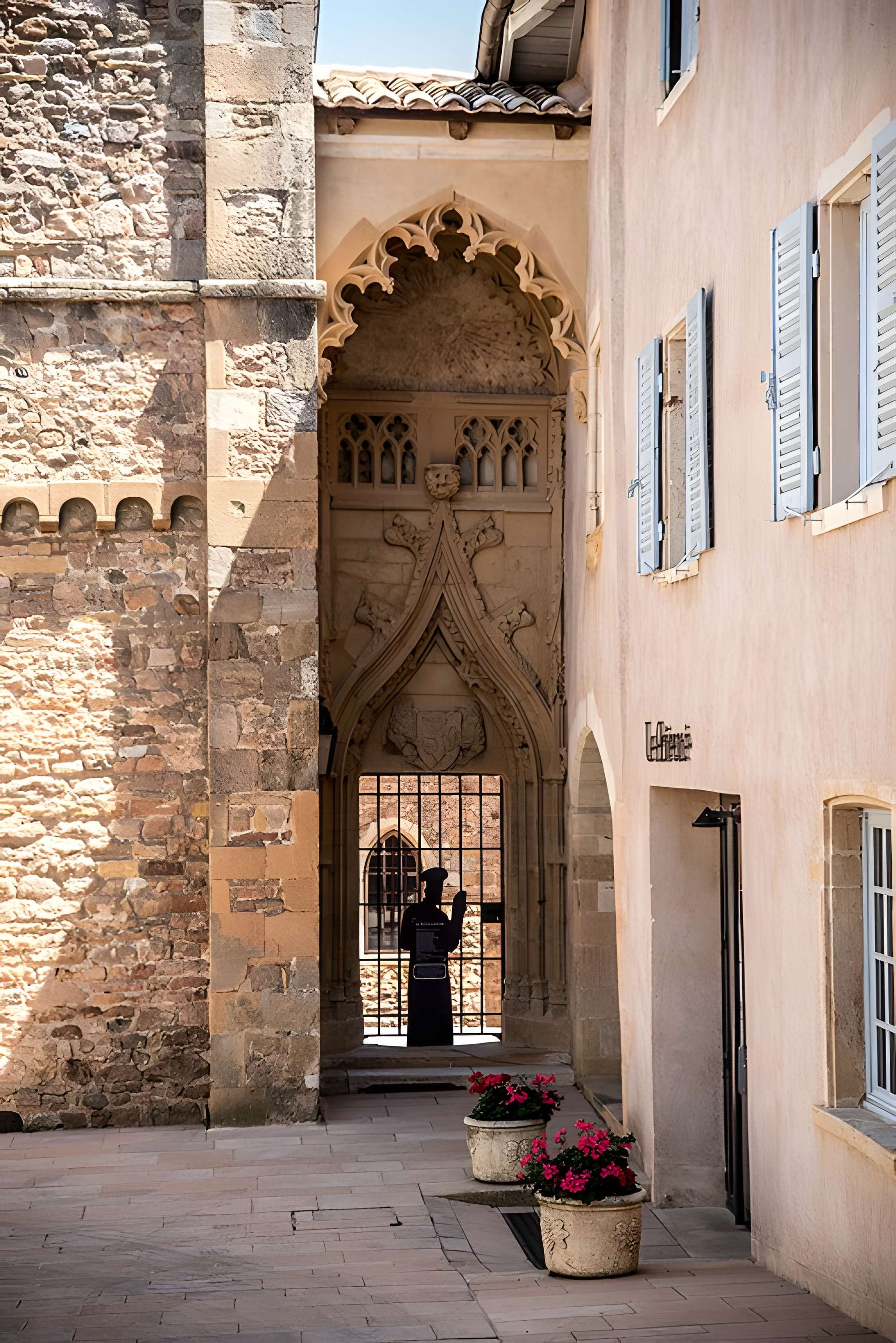 Église Saints-Martin-et-Laurent de Salles-Arbuissonnas-en-Beaujolais