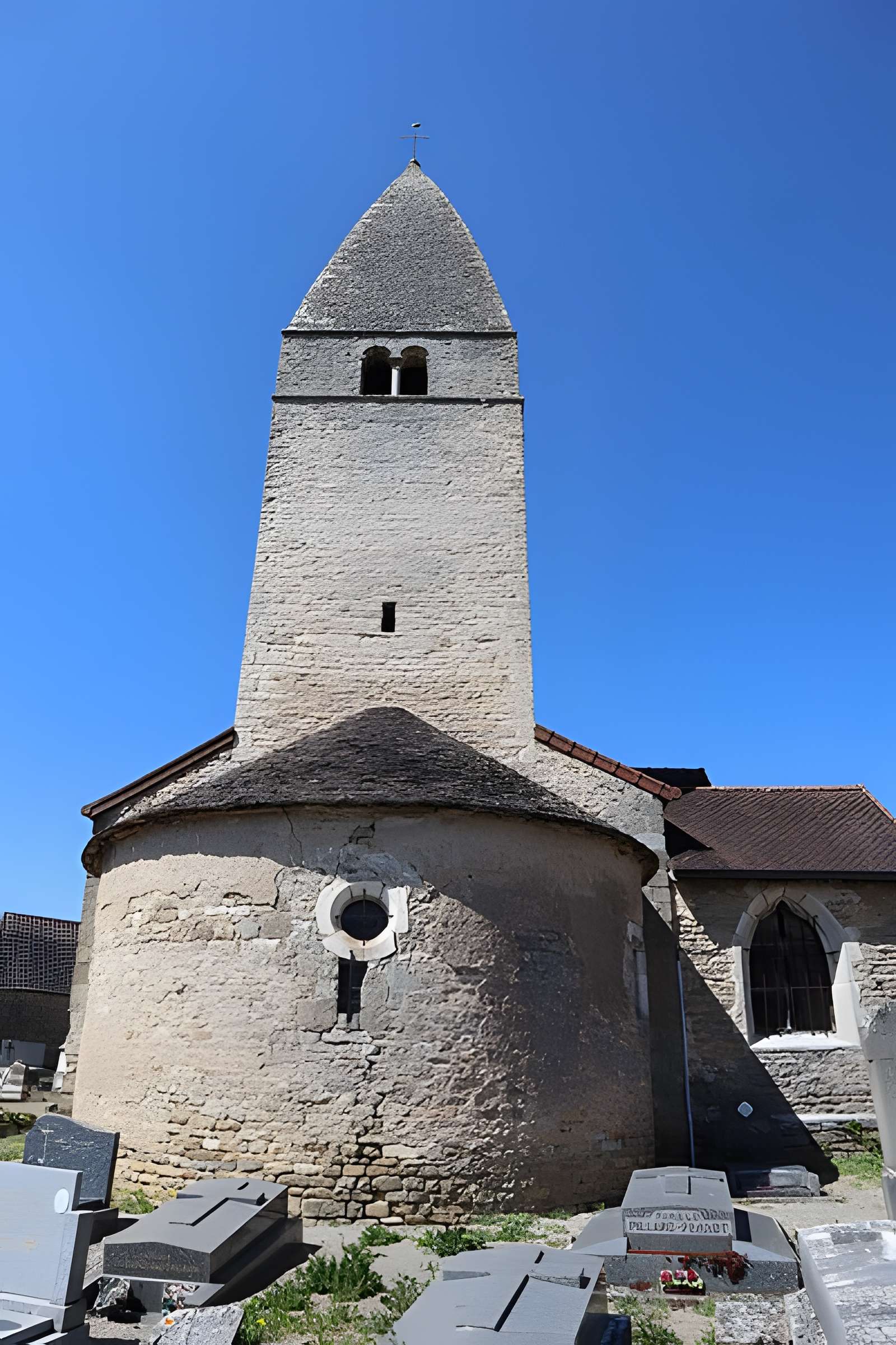 Église Saints-Pierre-et-Paul de Chamilly