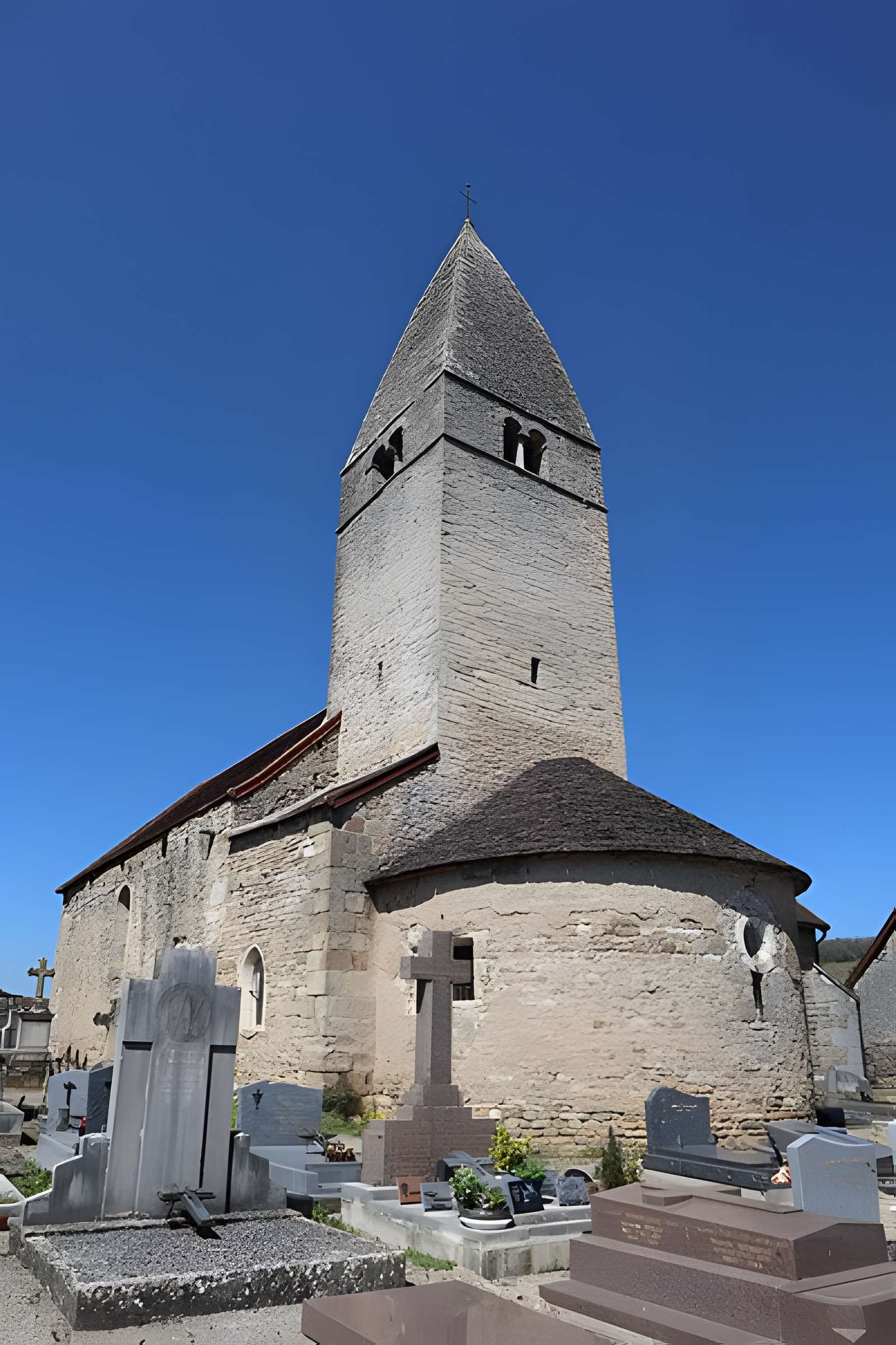 Église Saints-Pierre-et-Paul de Chamilly
