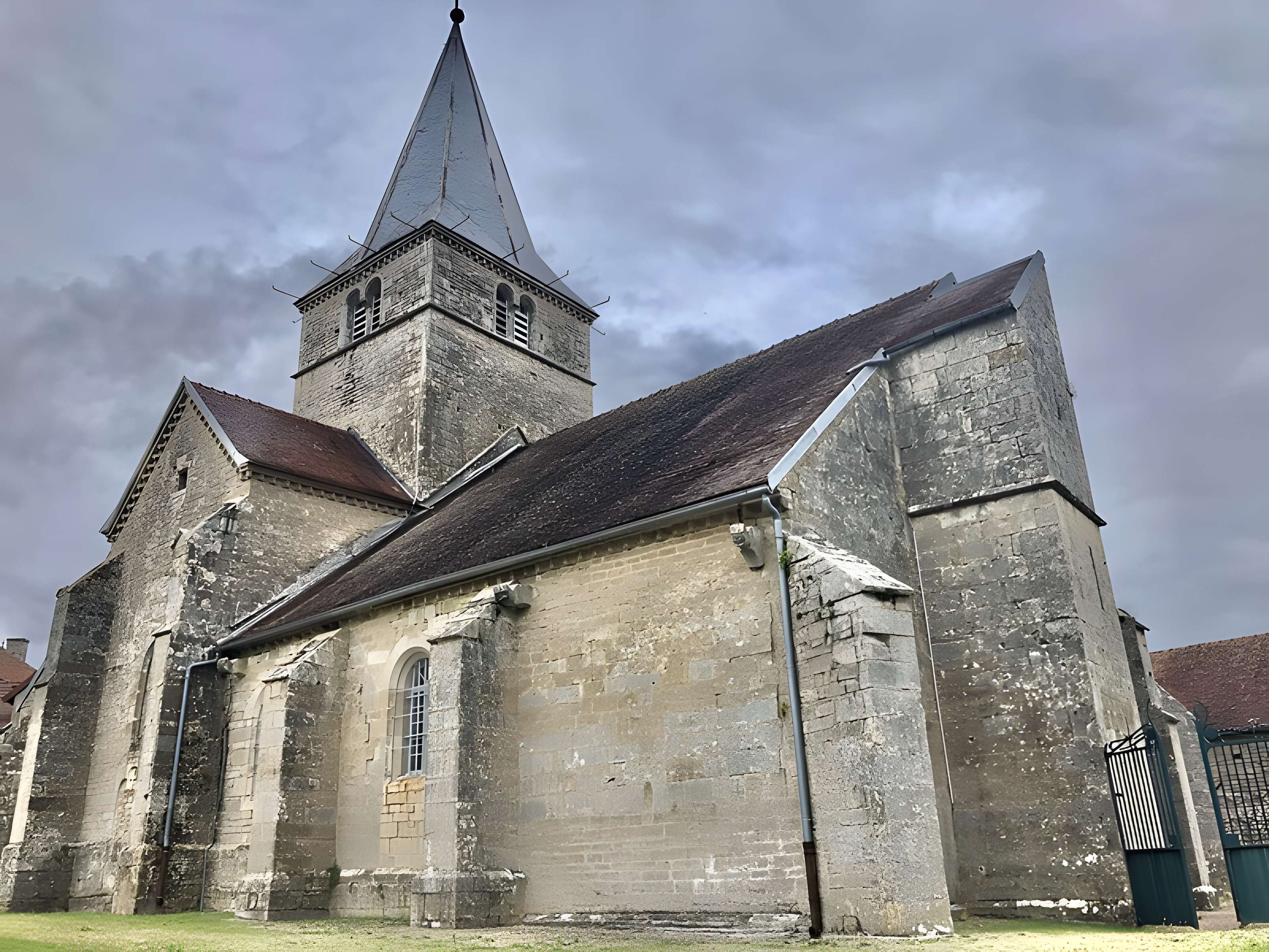 Église Saints-Pierre-et-Paul de Frôlois