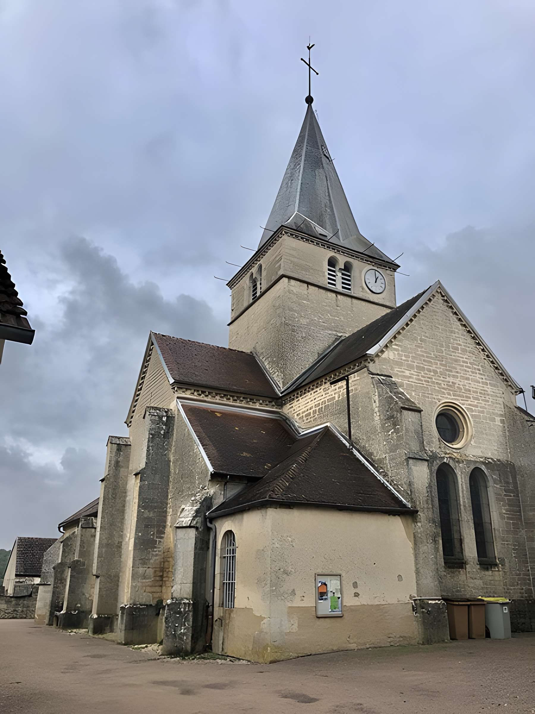 Église Saints-Pierre-et-Paul de Frôlois