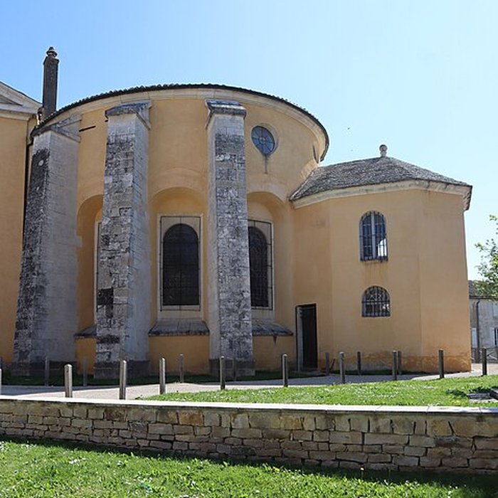 Photo de Église Saints-Pierre-et-Paul de Givry