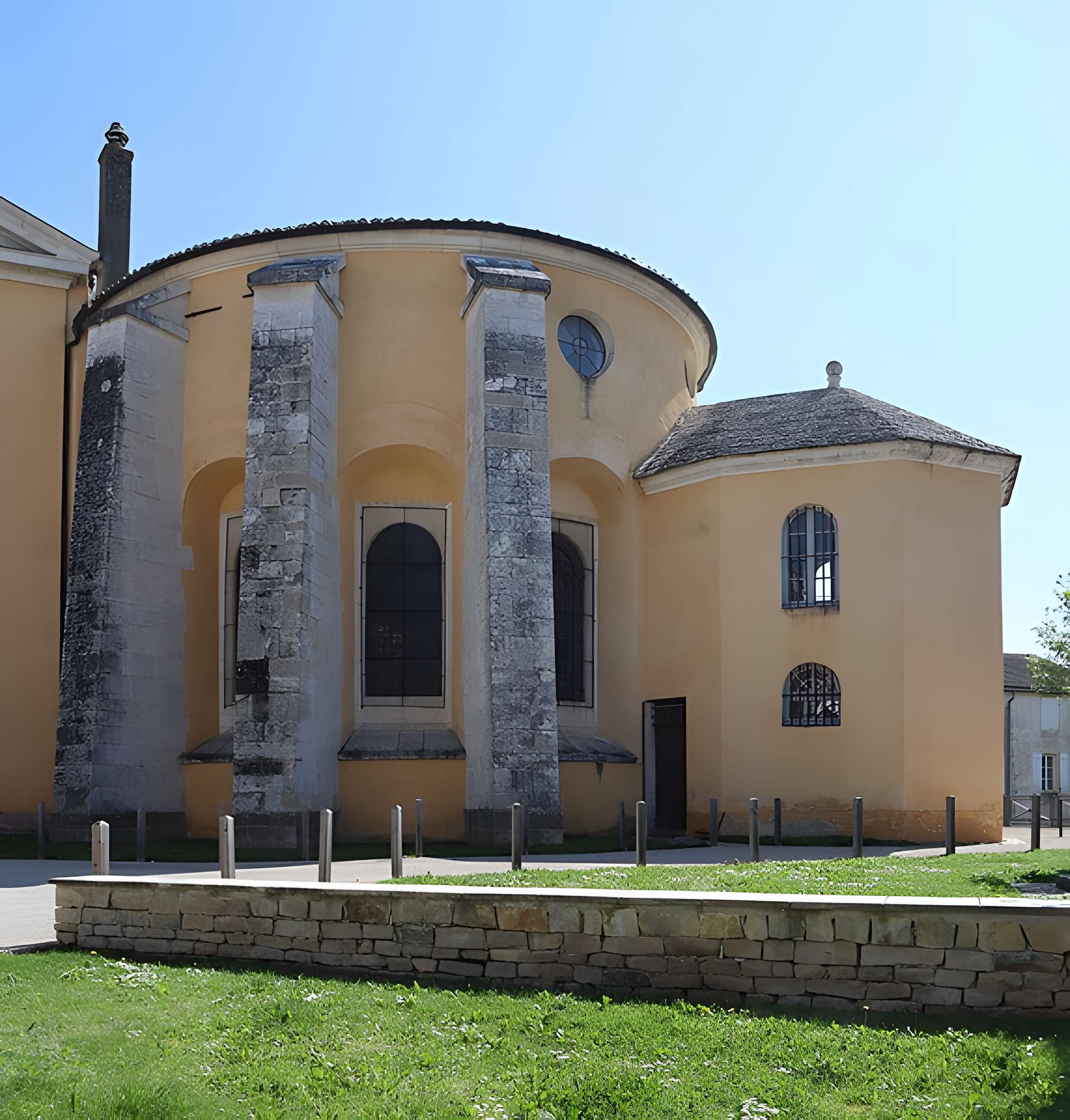 Église Saints-Pierre-et-Paul de Givry